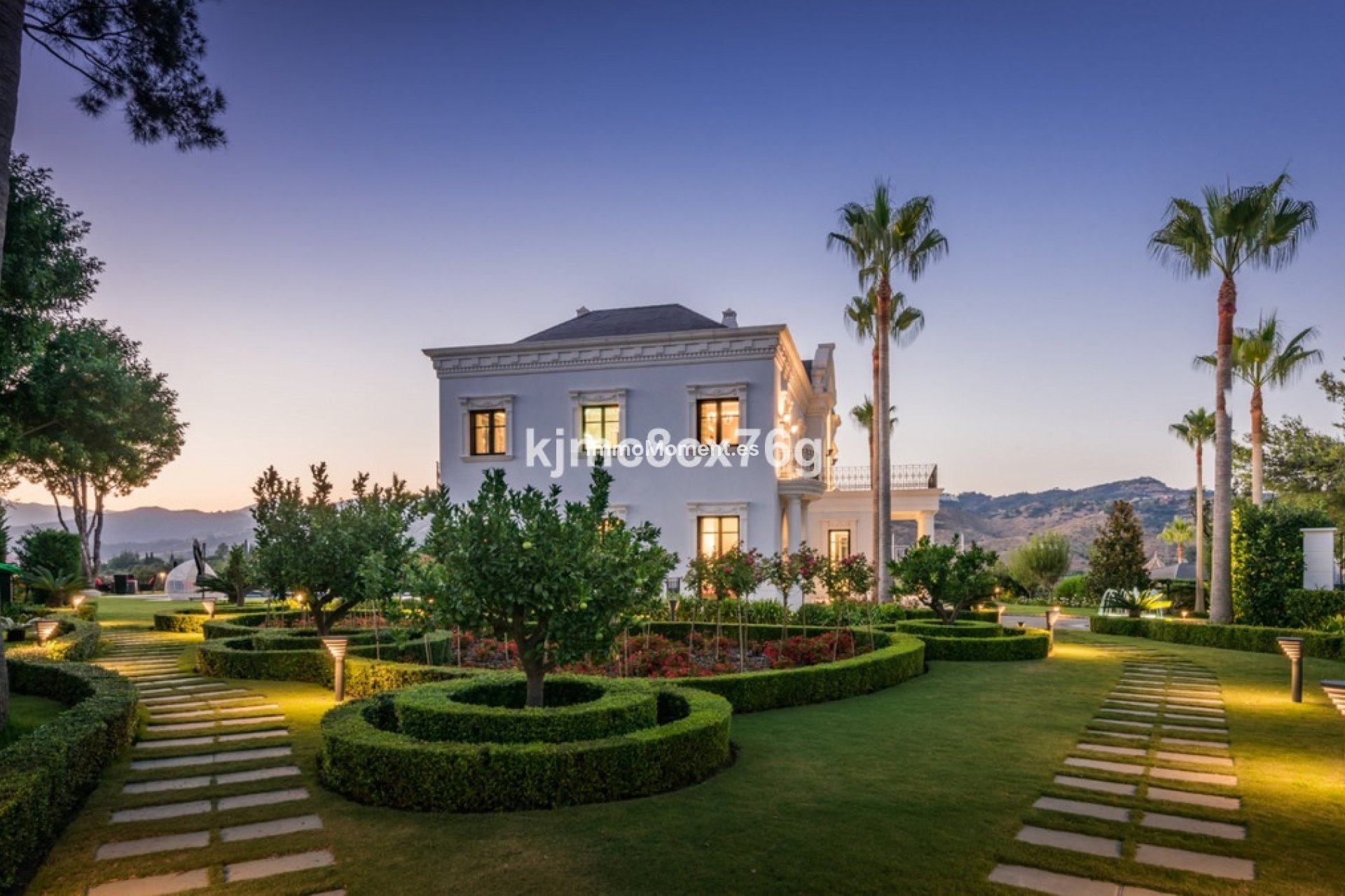 Resale - Detached villa - Marbella - Hacienda Las Chapas