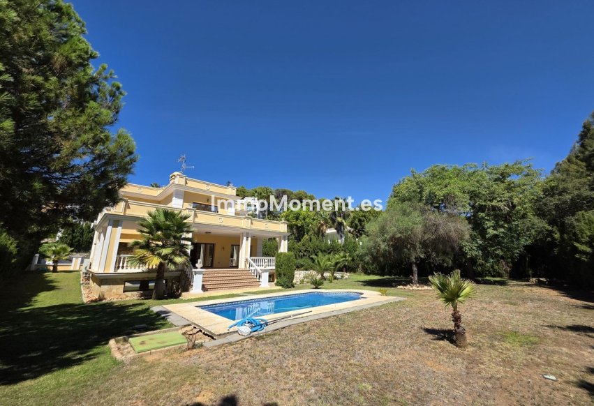 Resale - Detached villa - Marbella - Hacienda Las Chapas