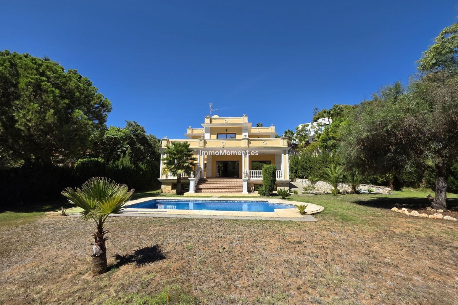 Resale - Detached villa - Marbella - Hacienda Las Chapas