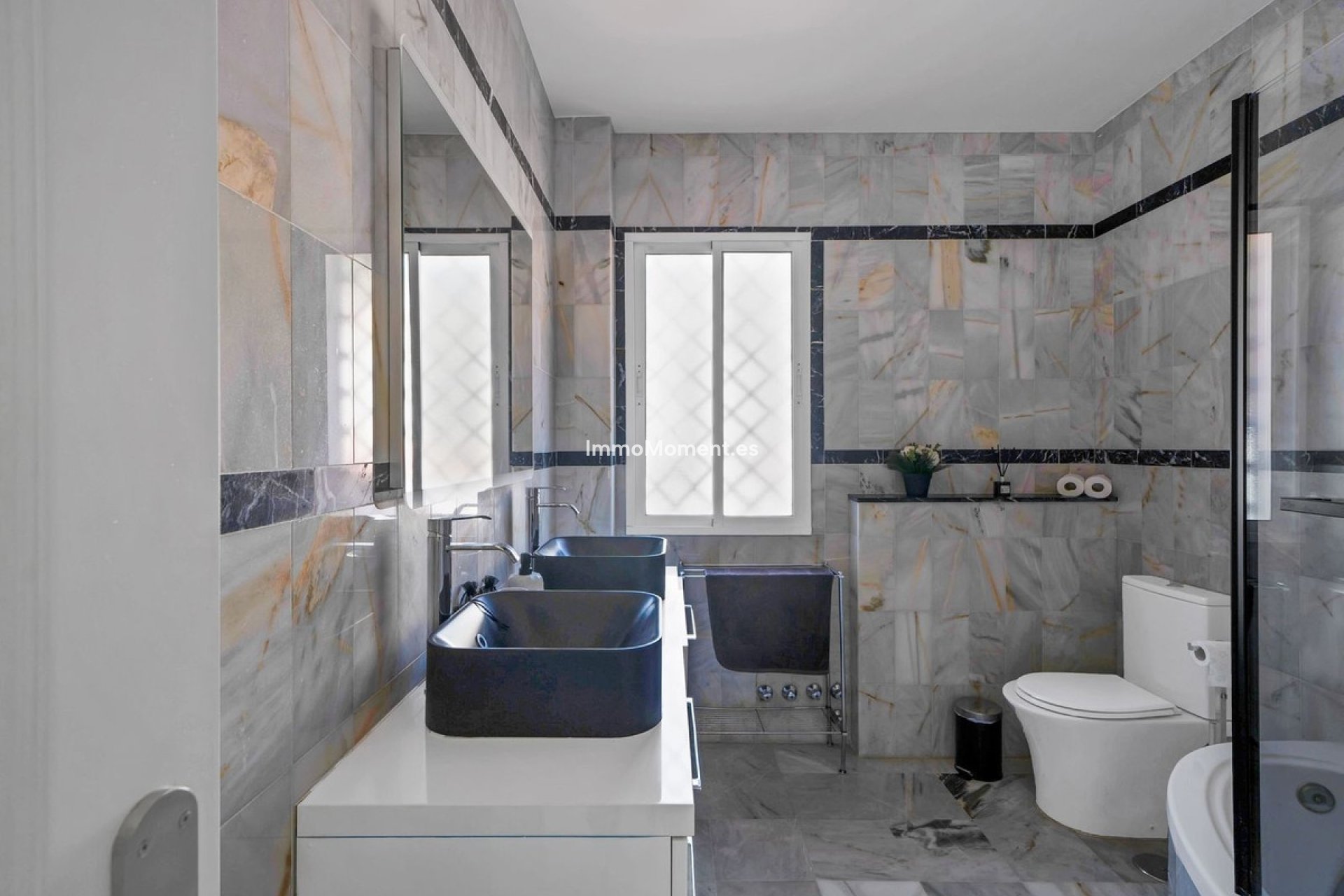 Resale - Detached villa - Marbella - Hacienda Las Chapas