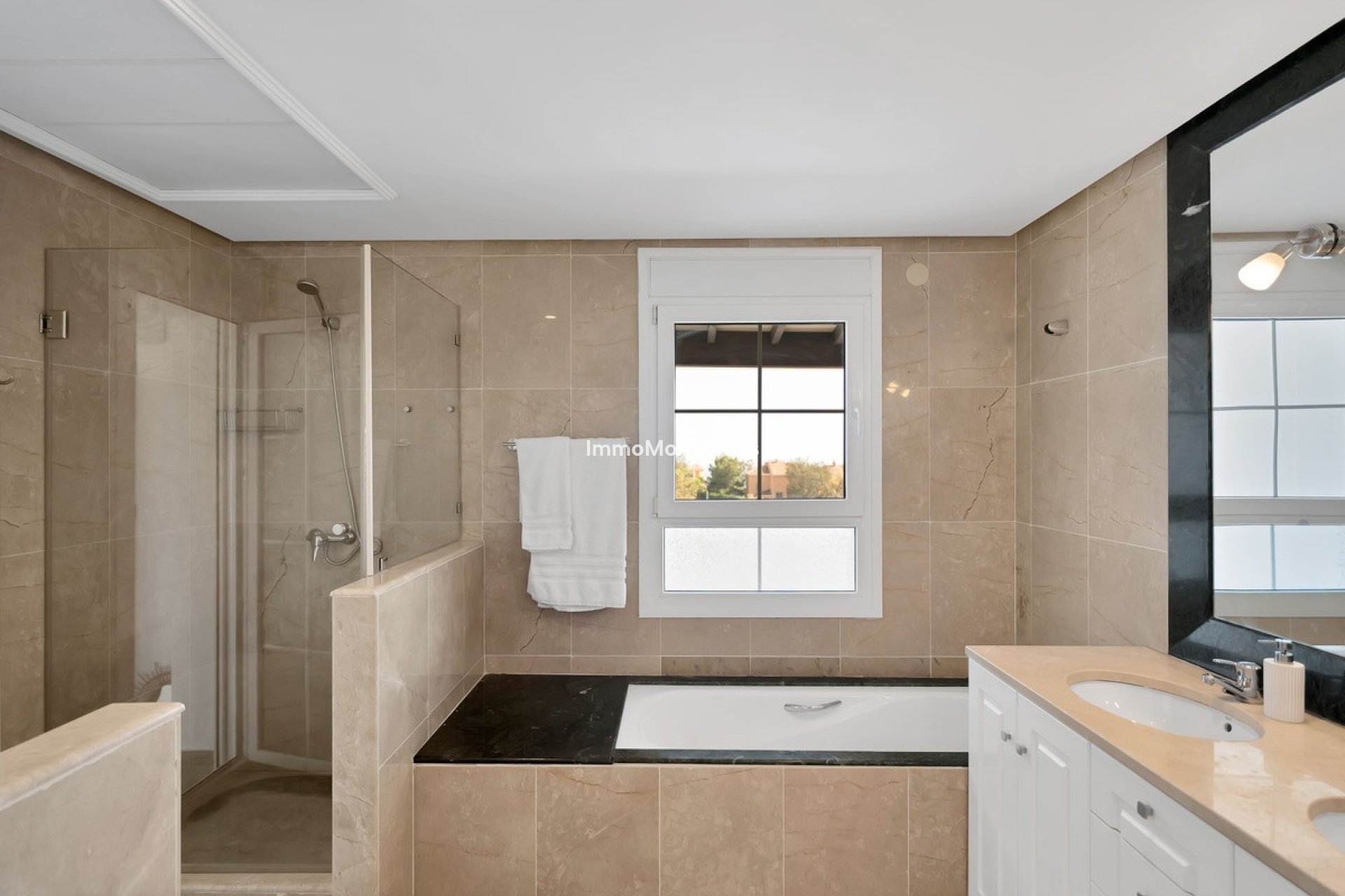 Resale - Detached villa - Marbella - La Mairena