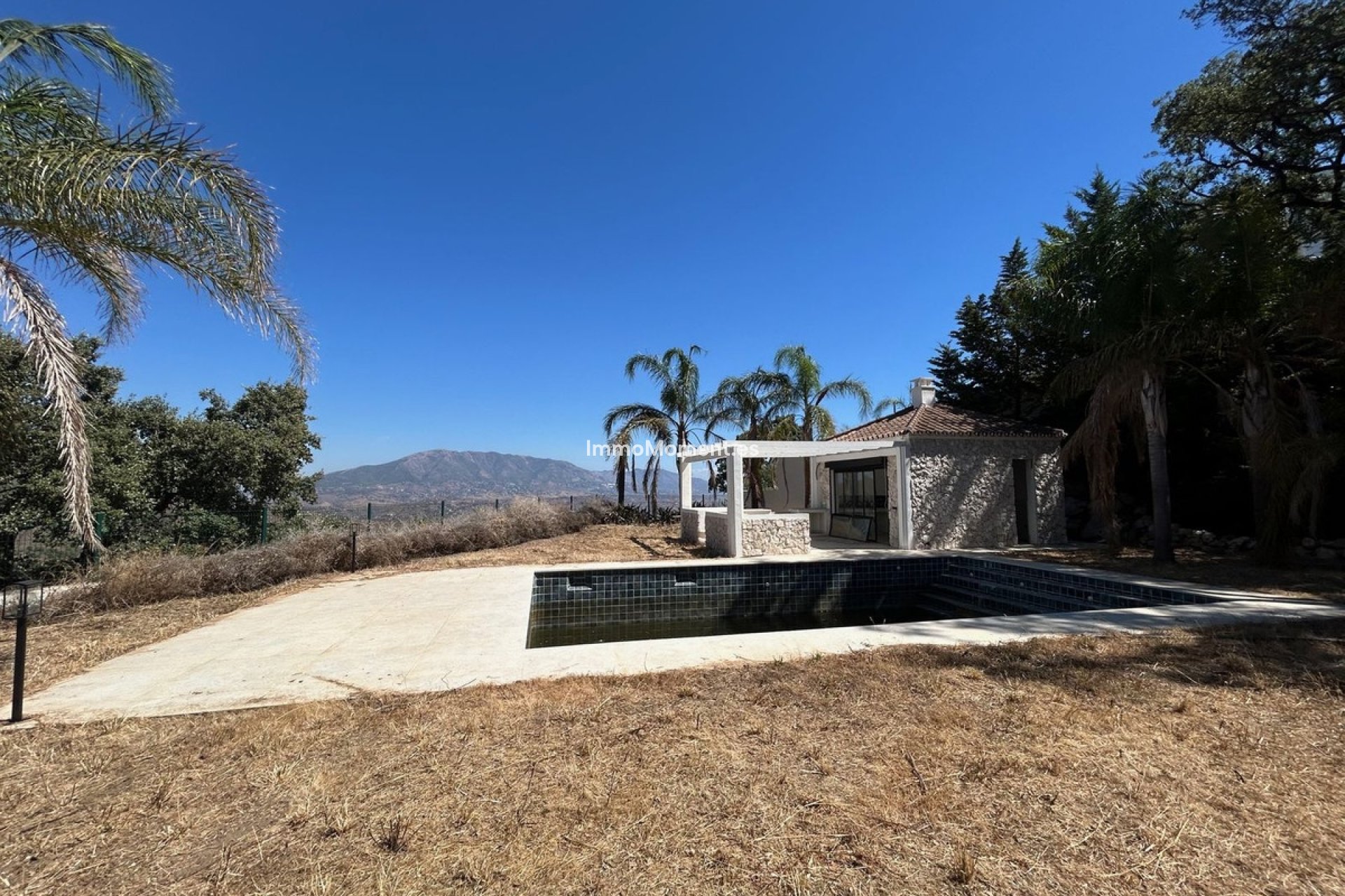 Resale - Detached villa - Marbella - La Mairena