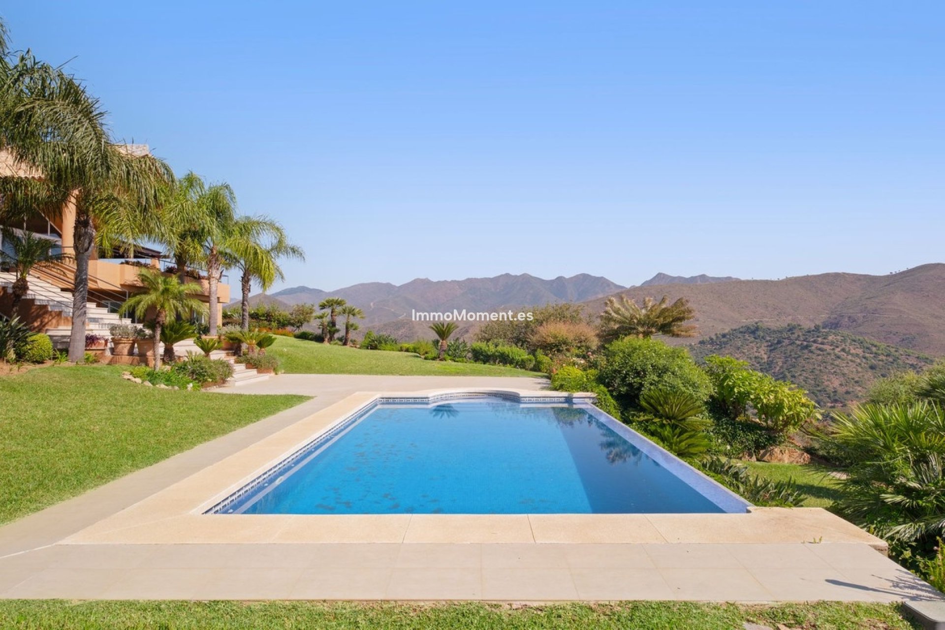Resale - Detached villa - Marbella - La Mairena