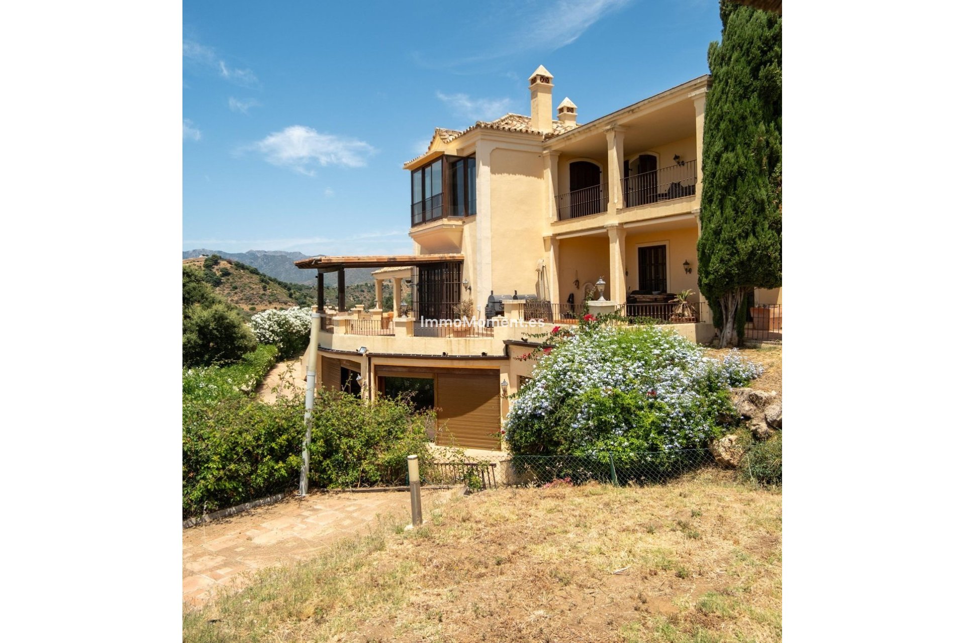 Resale - Detached villa - Marbella - La Mairena