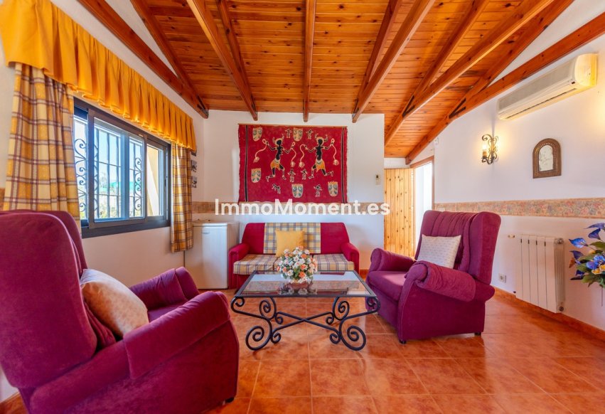 Resale - Detached villa - Marbella - Las Chapas