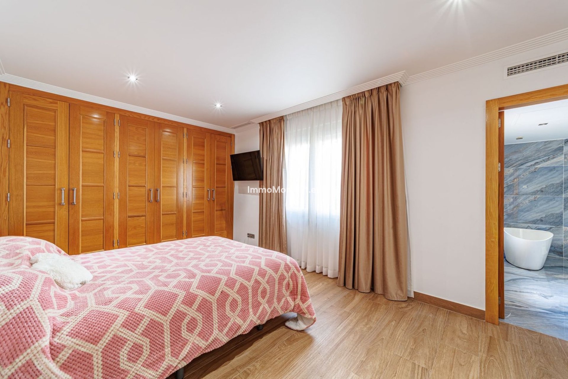 Resale - Detached villa - Marbella - Marbella Centro