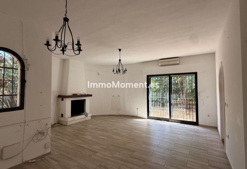 Resale - Detached villa - Marbella - Marbesa