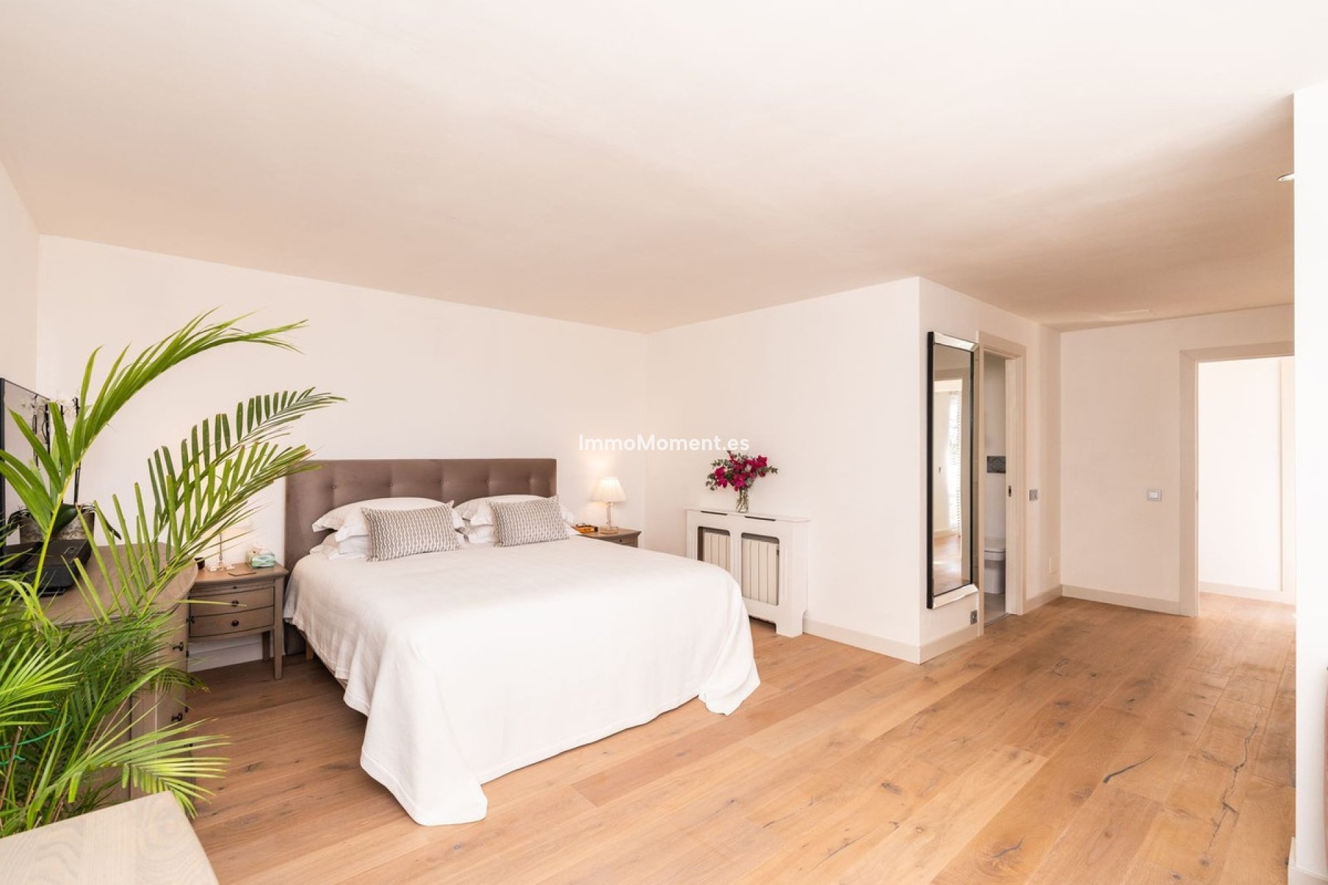 Resale - Detached villa - Marbella - Marbesa