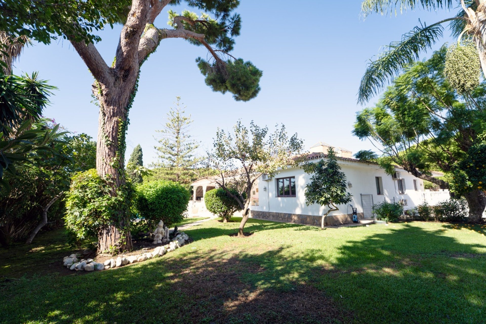Resale - Detached villa - Marbella - Marbesa