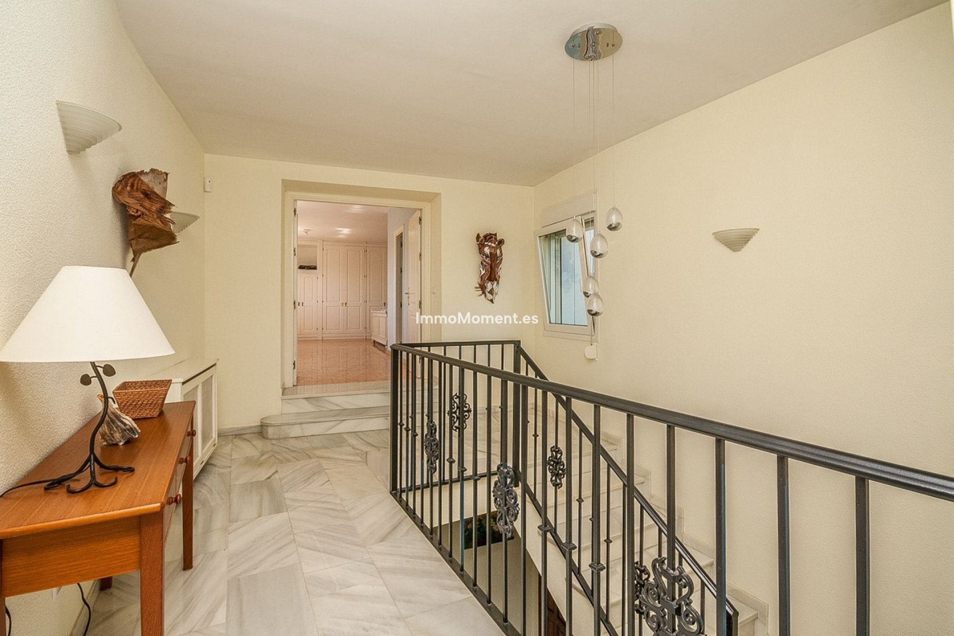 Resale - Detached villa - Marbella - Marbesa