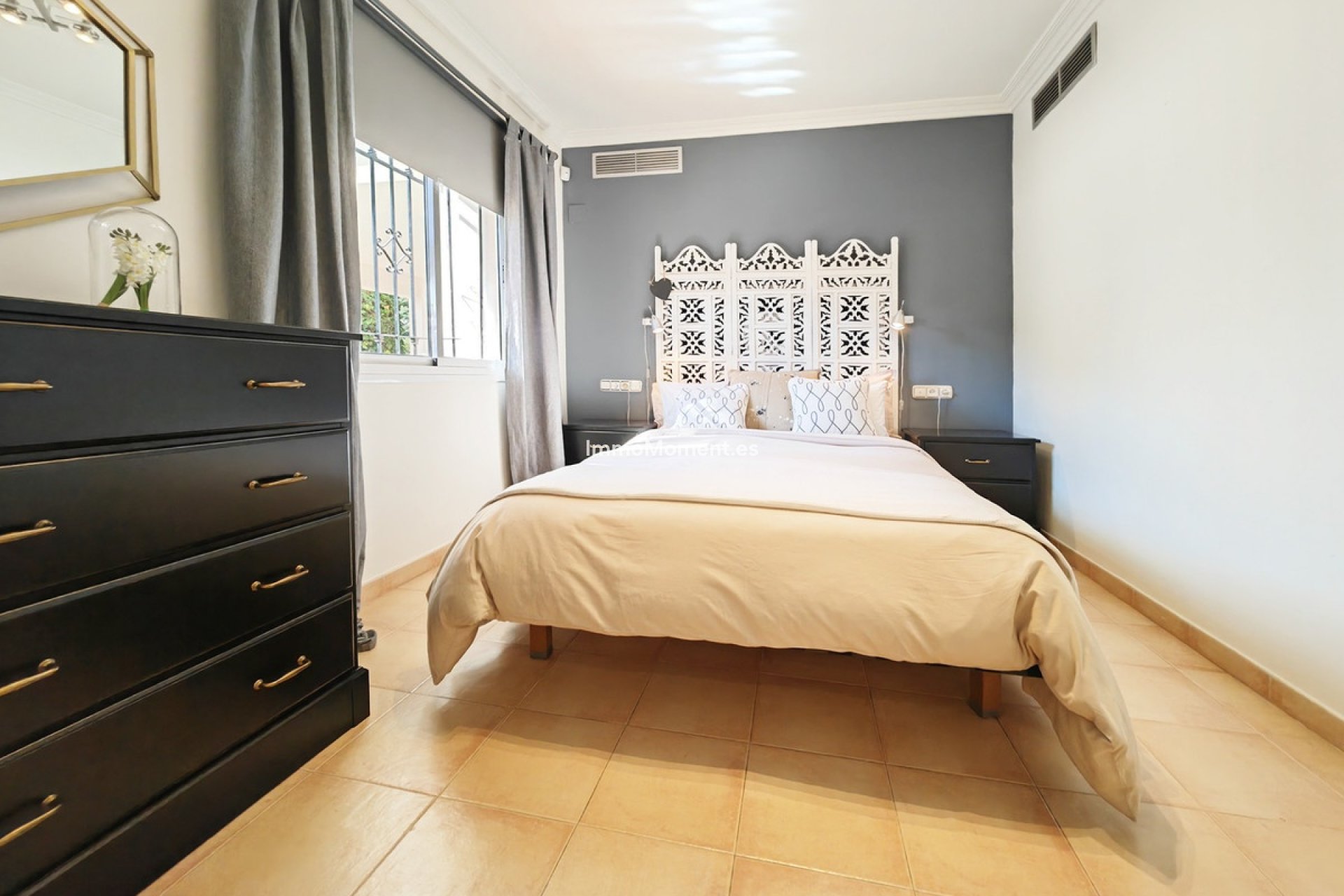 Resale - Detached villa - Marbella - Marbesa