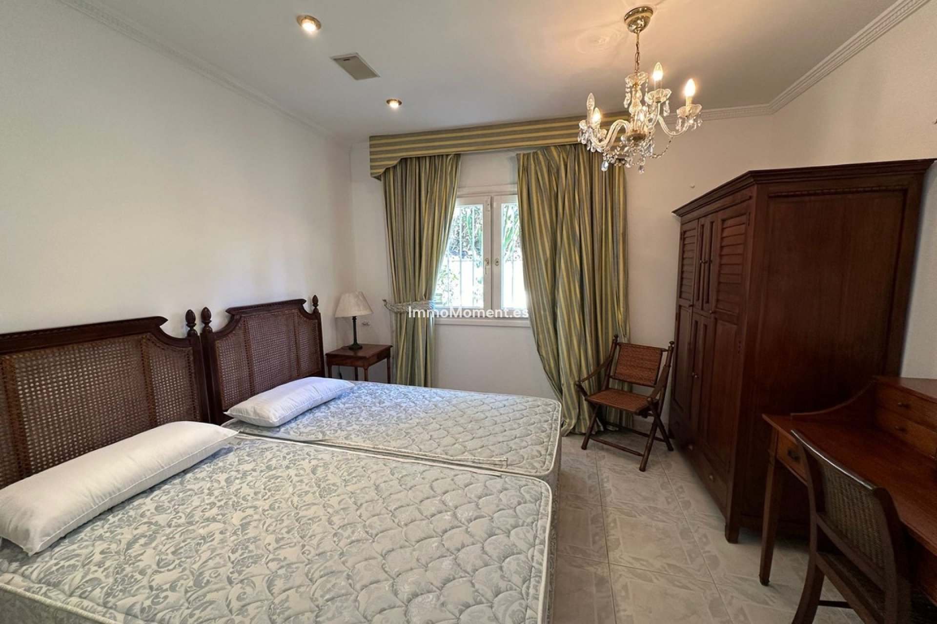 Resale - Detached villa - Marbella - Marbesa