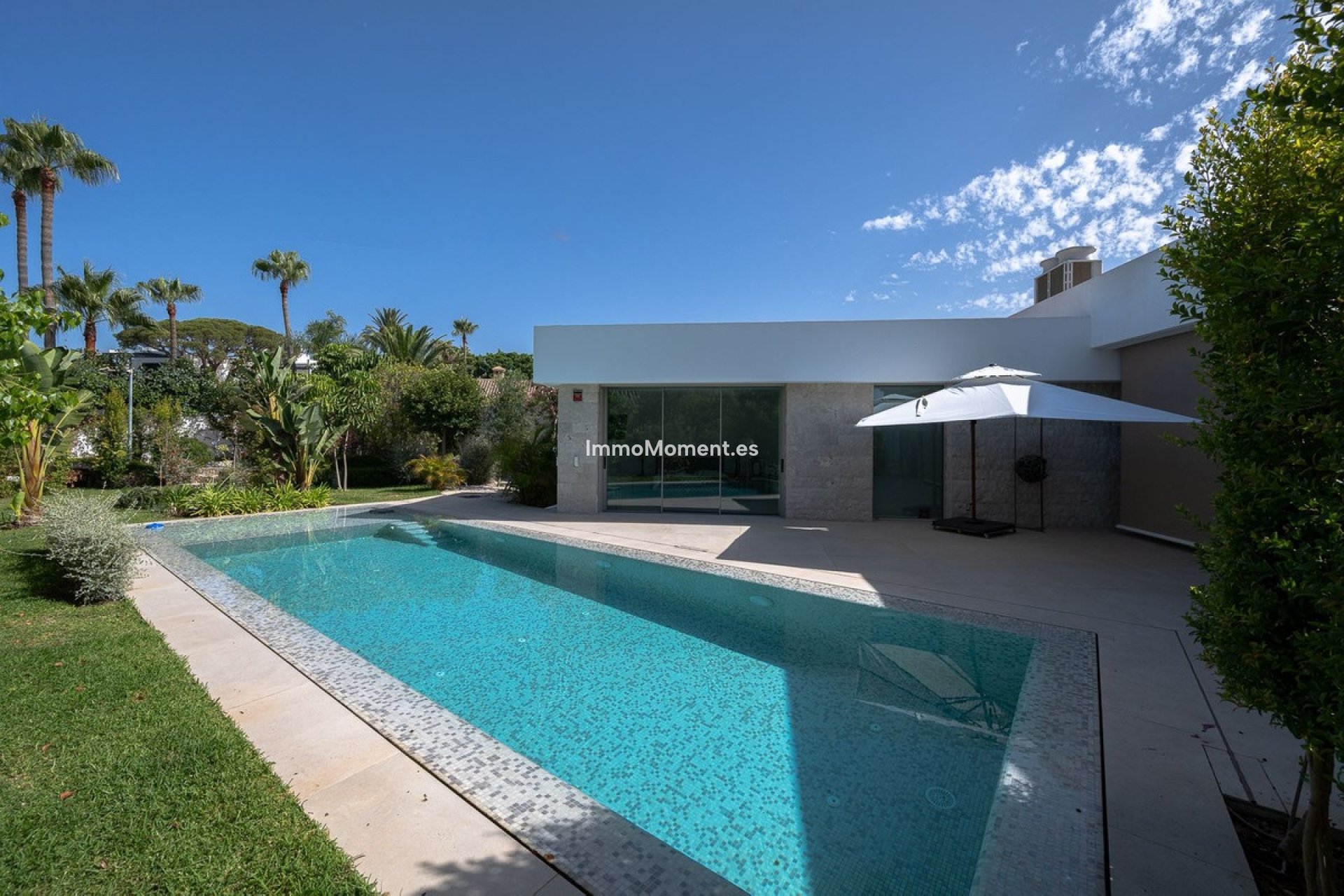 Resale - Detached villa - Marbella - Marbesa