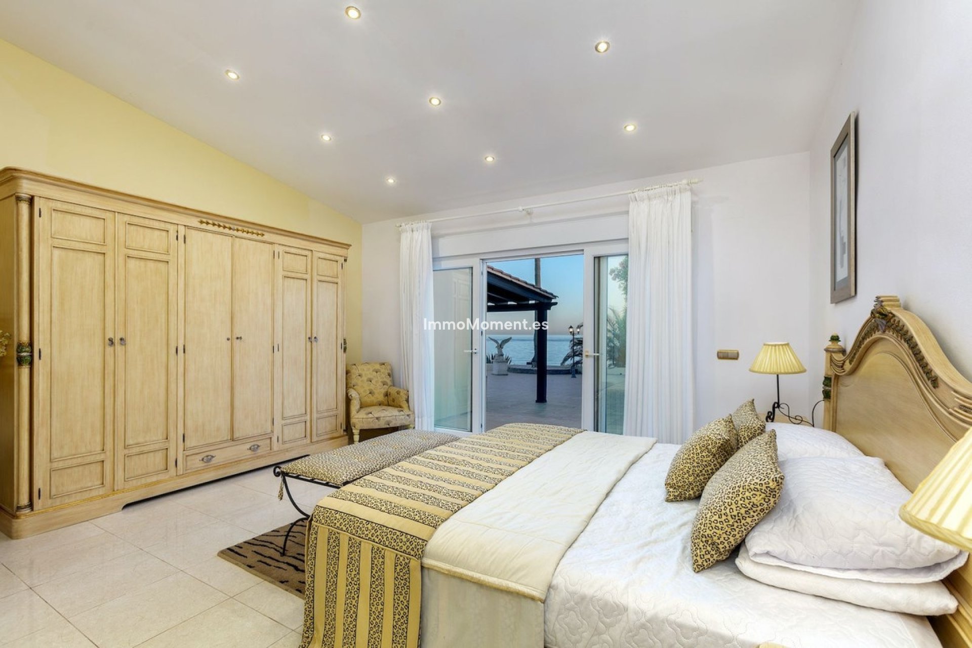 Resale - Detached villa - Marbella - Marbesa