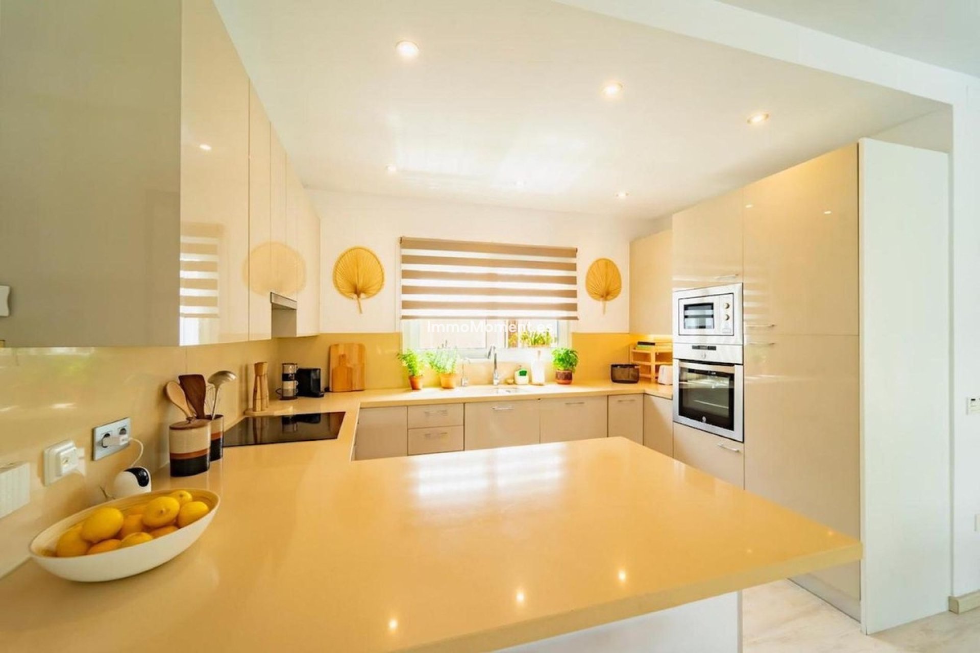Resale - Detached villa - Marbella - Marbesa