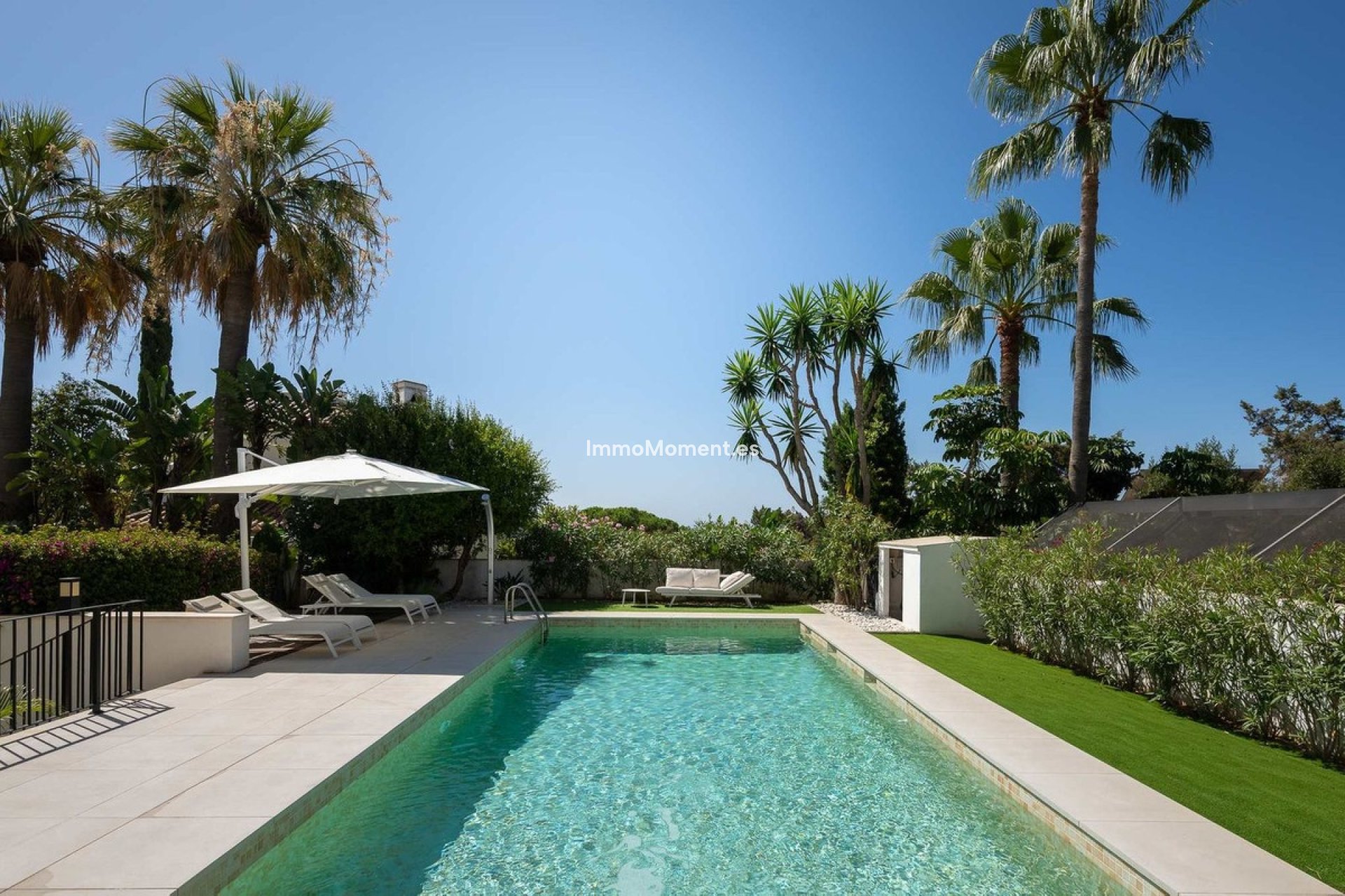 Resale - Detached villa - Marbella - Marbesa