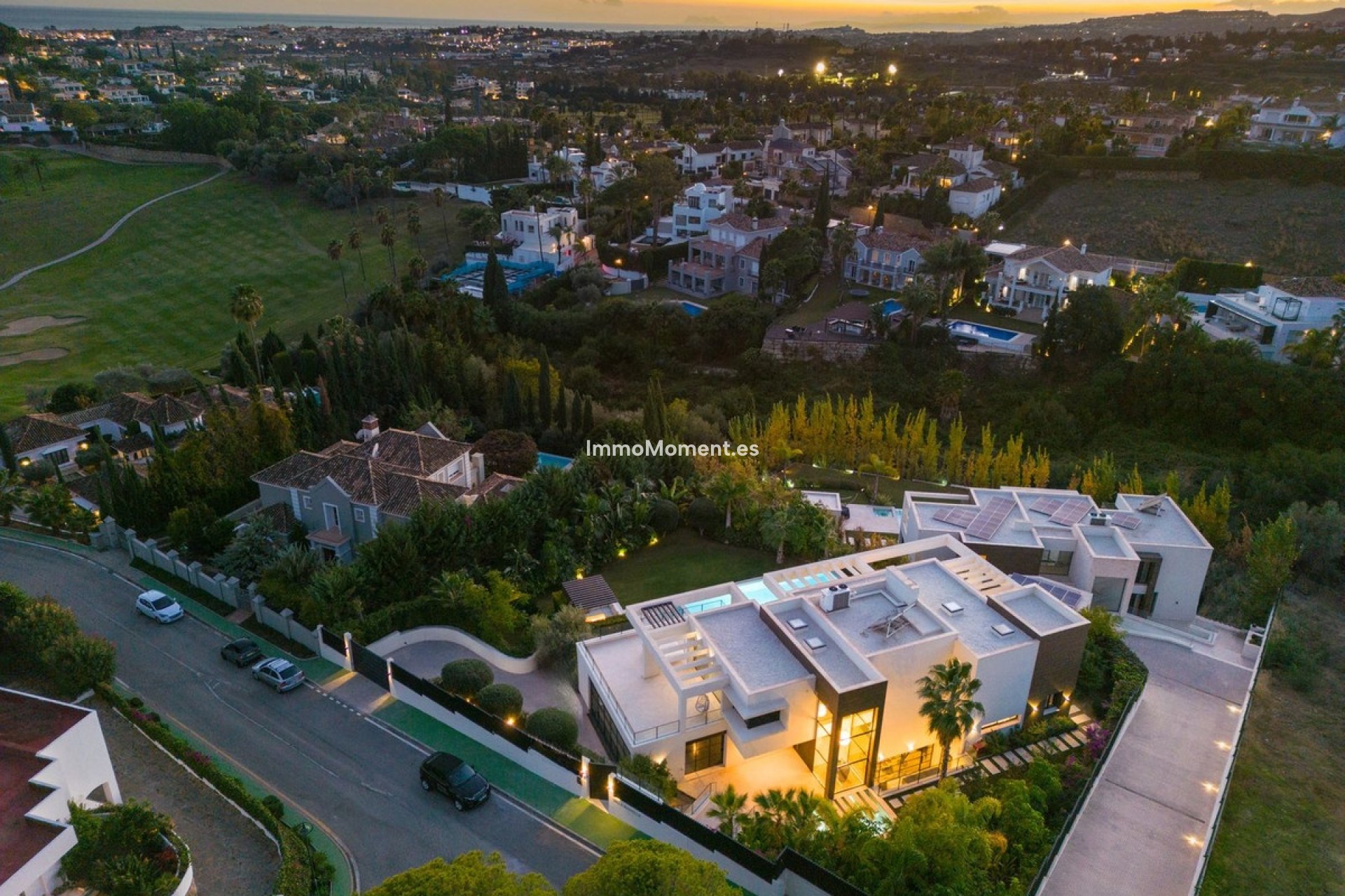 Resale - Detached villa - Marbella - Nueva Andalucía