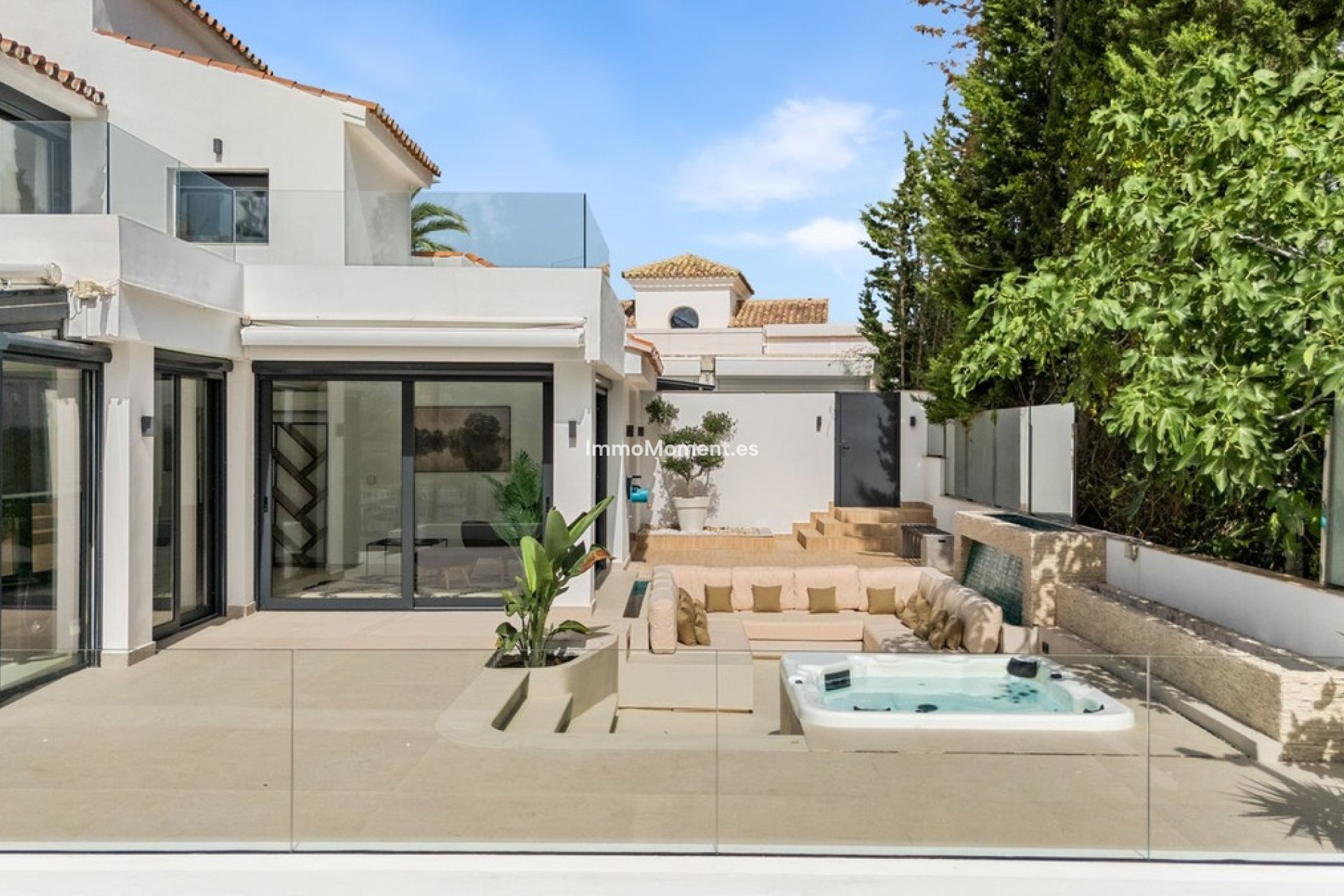 Resale - Detached villa - Marbella - Nueva Andalucía