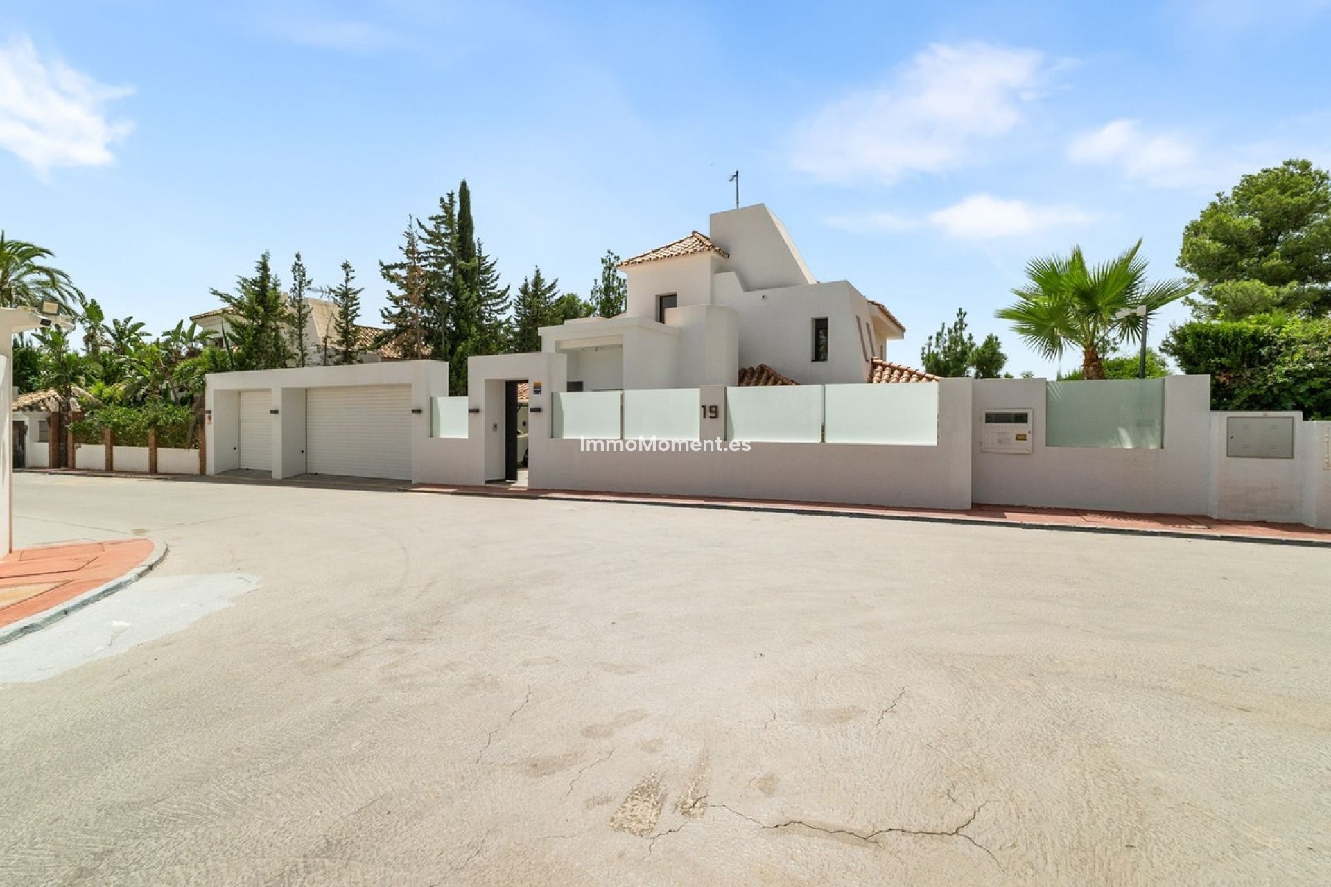 Resale - Detached villa - Marbella - Nueva Andalucía