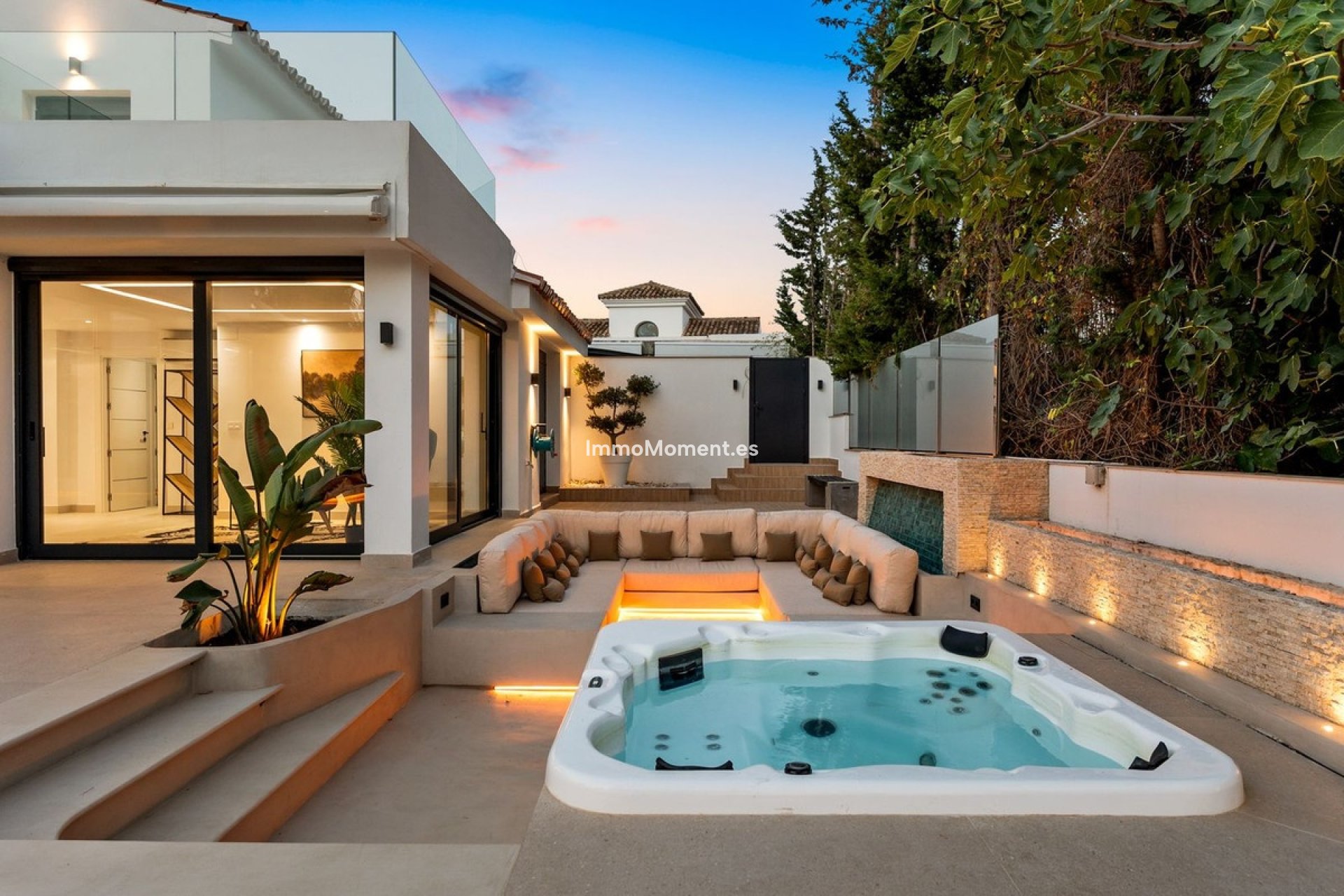 Resale - Detached villa - Marbella - Nueva Andalucía