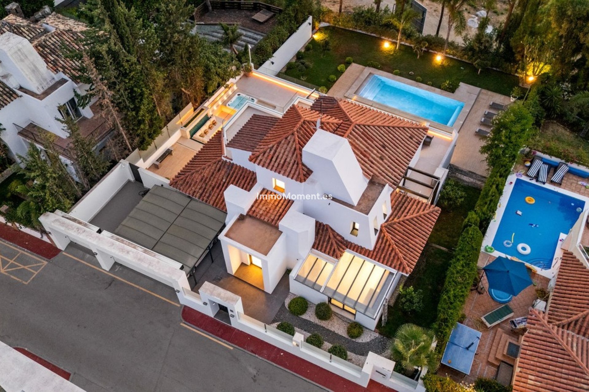 Resale - Detached villa - Marbella - Nueva Andalucía