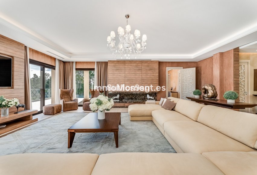 Resale - Detached villa - Marbella - Nueva Andalucía