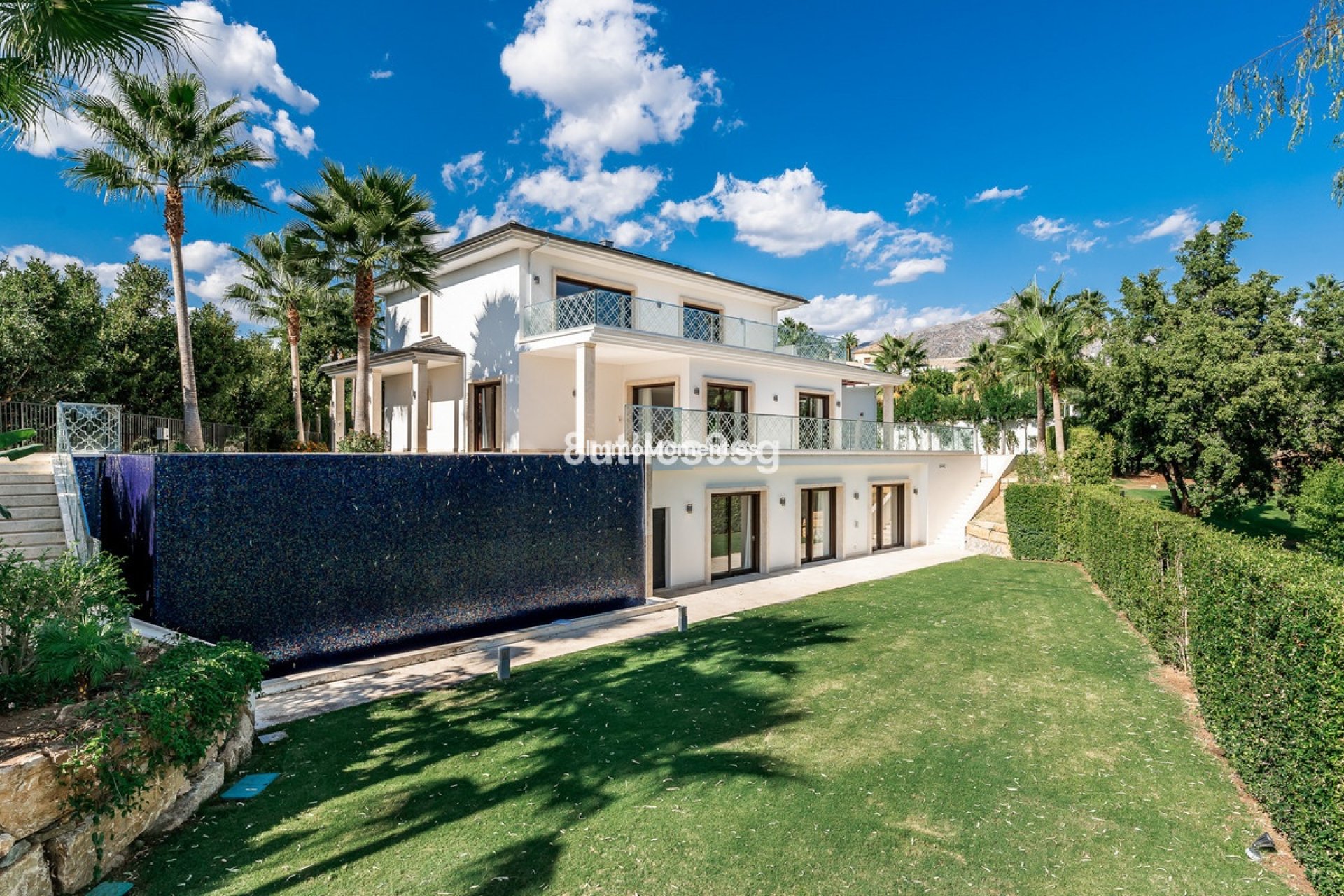 Resale - Detached villa - Marbella - Nueva Andalucía