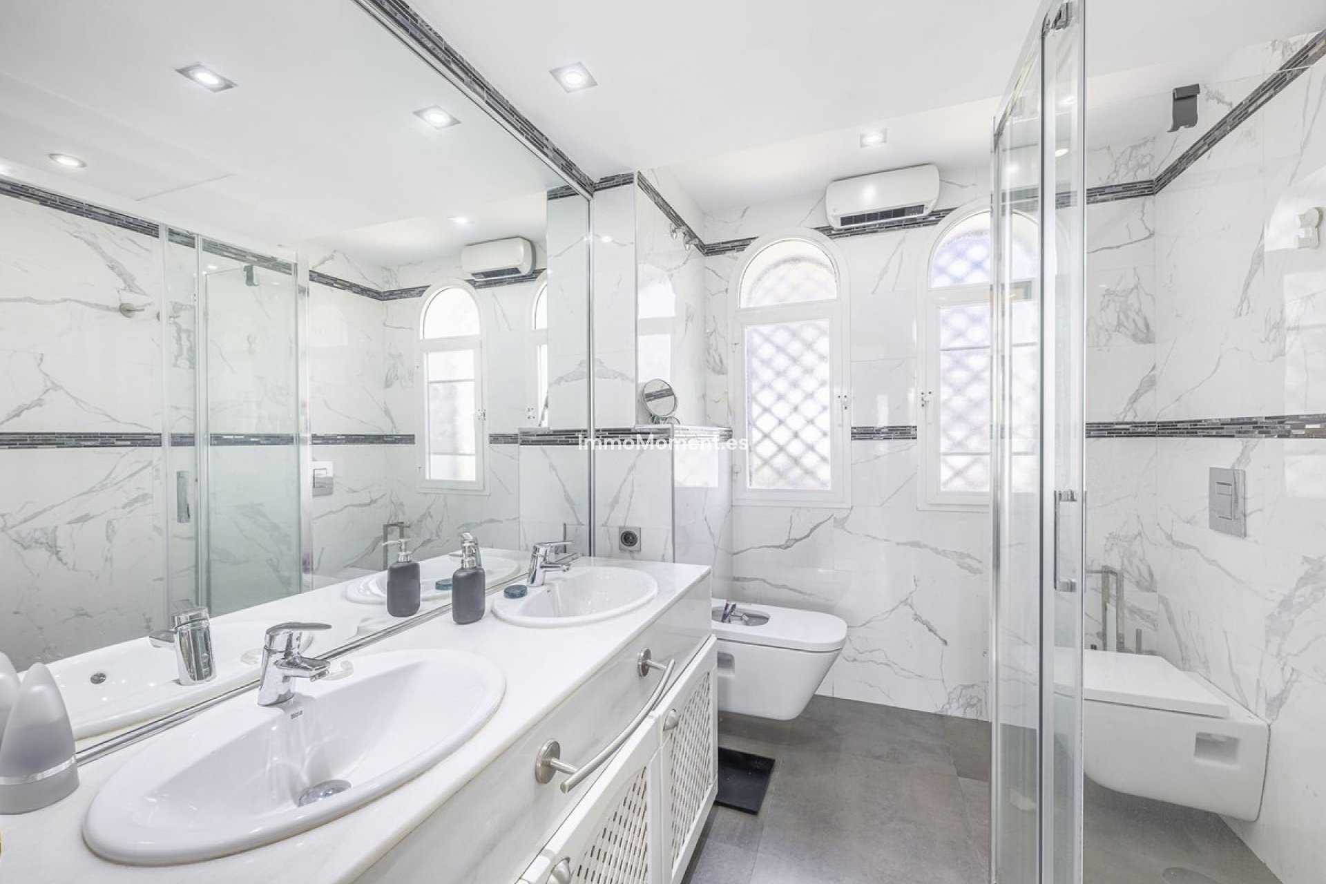 Resale - Detached villa - Marbella - Nueva Andalucía