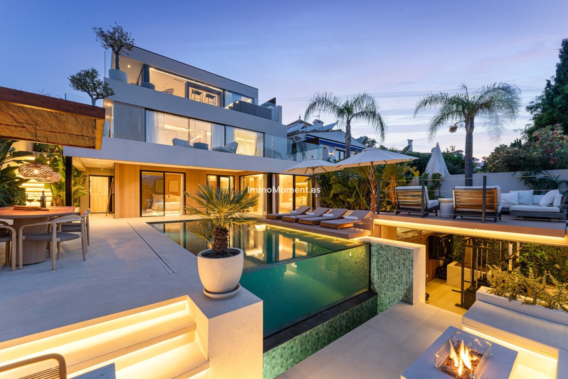 Resale - Detached villa - Marbella - Nueva Andalucía