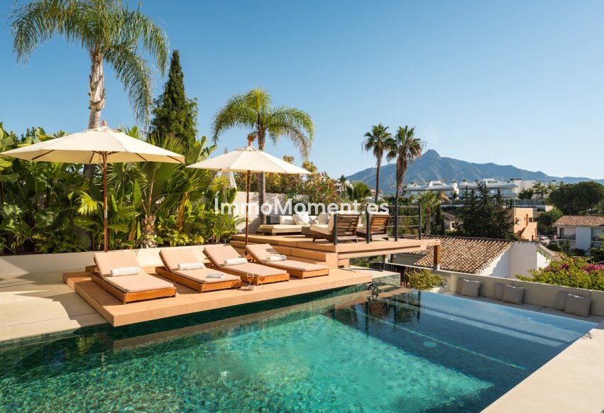 Resale - Detached villa - Marbella - Nueva Andalucía