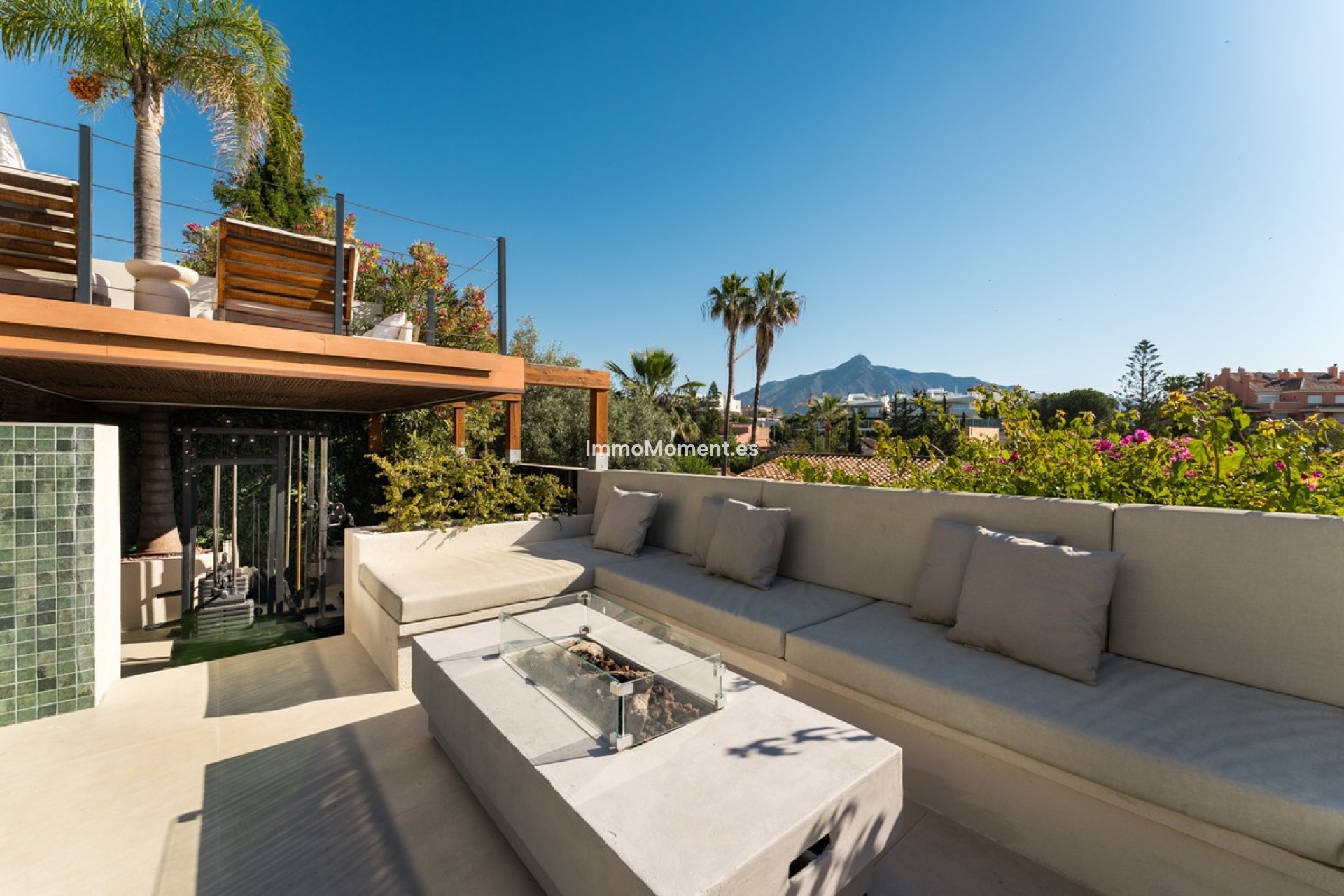 Resale - Detached villa - Marbella - Nueva Andalucía