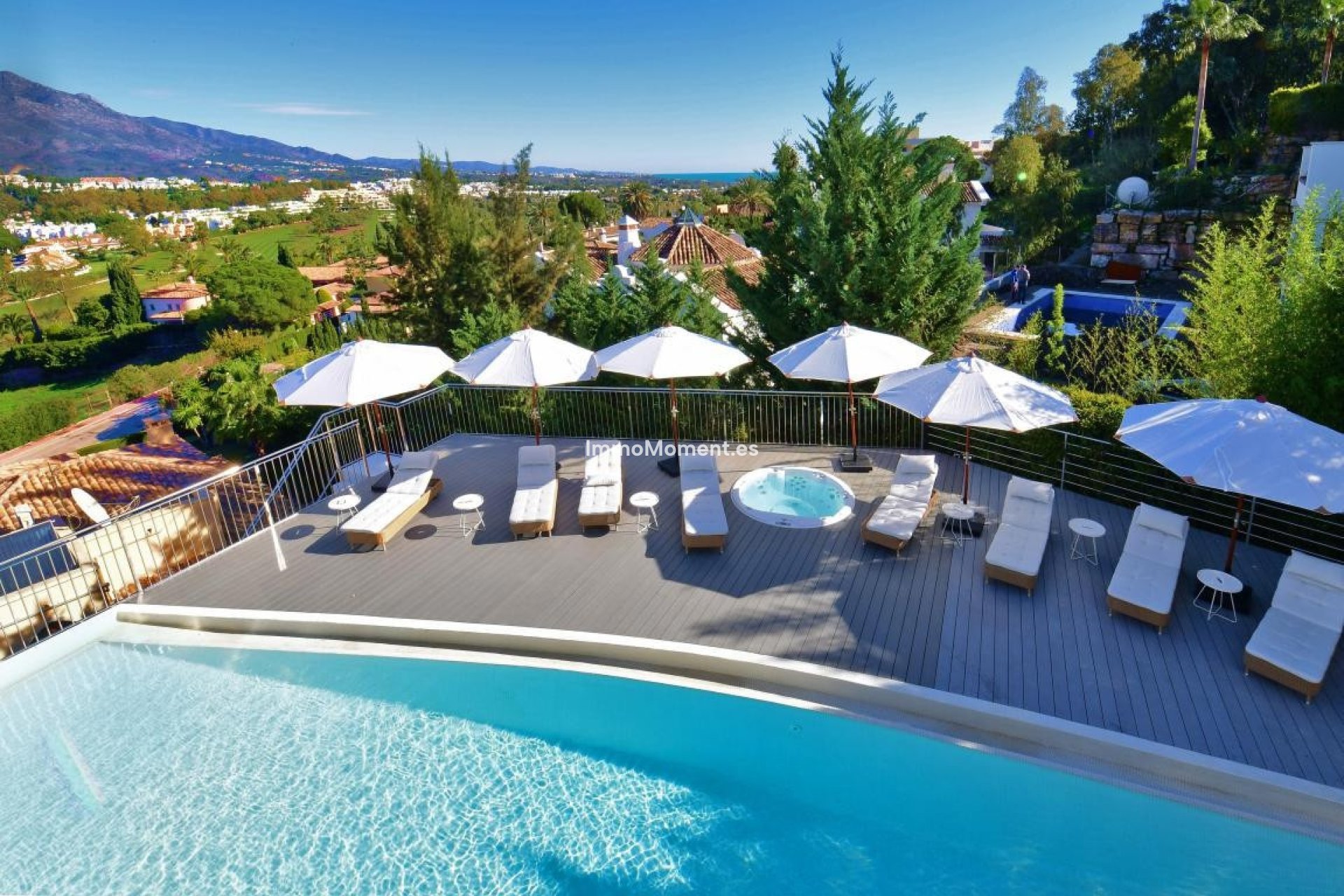 Resale - Detached villa - Marbella - Nueva Andalucía
