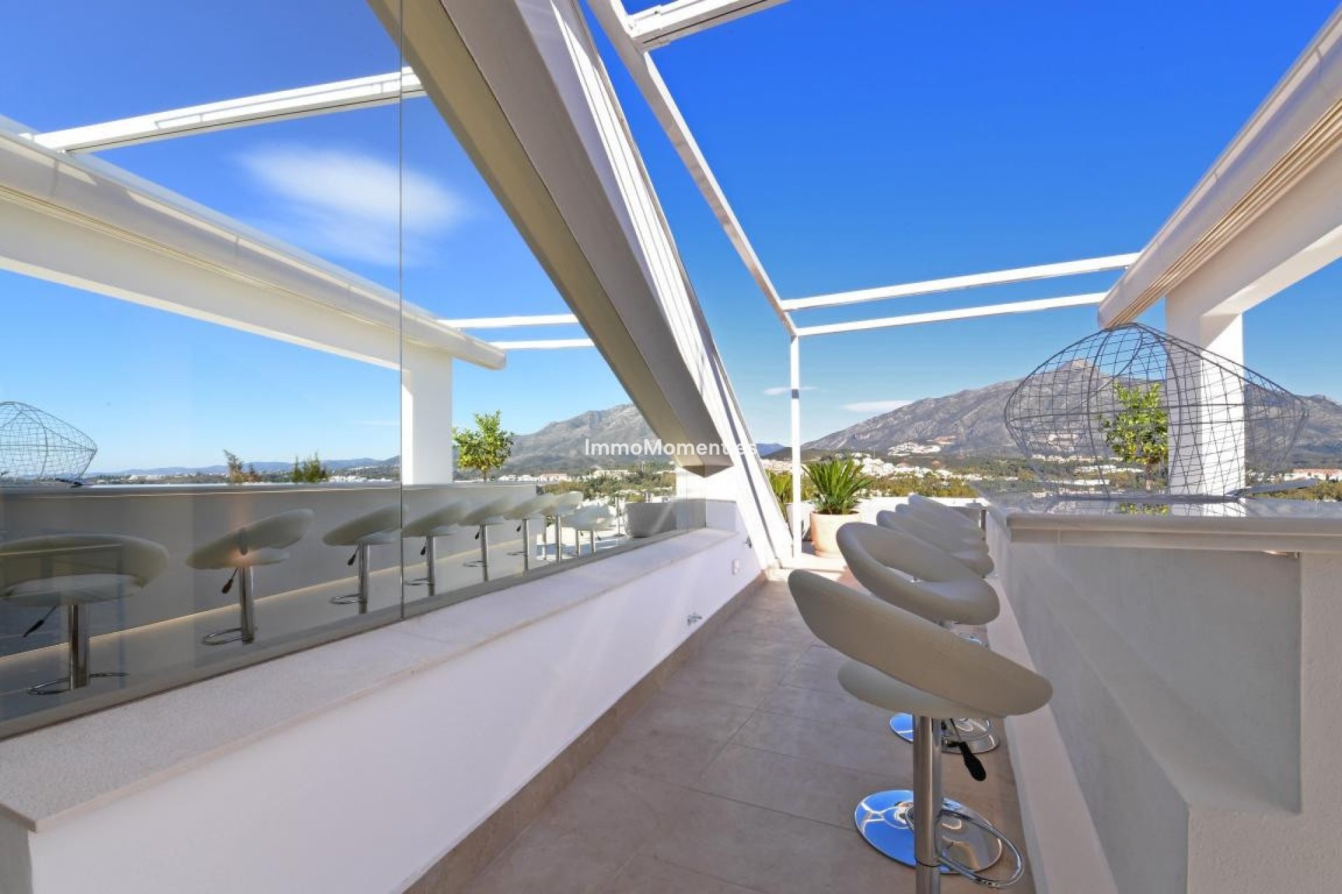 Resale - Detached villa - Marbella - Nueva Andalucía