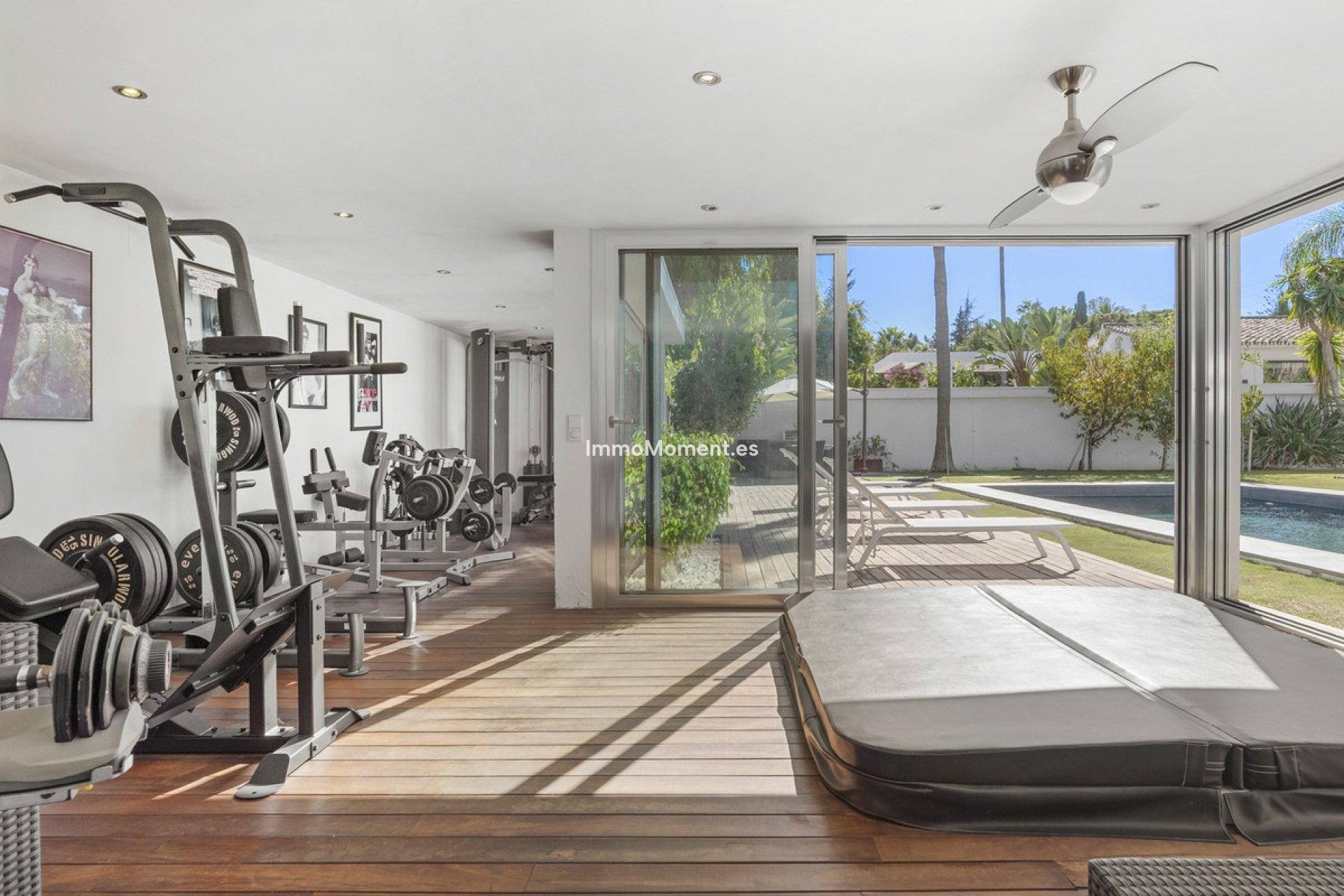 Resale - Detached villa - Marbella - Nueva Andalucía