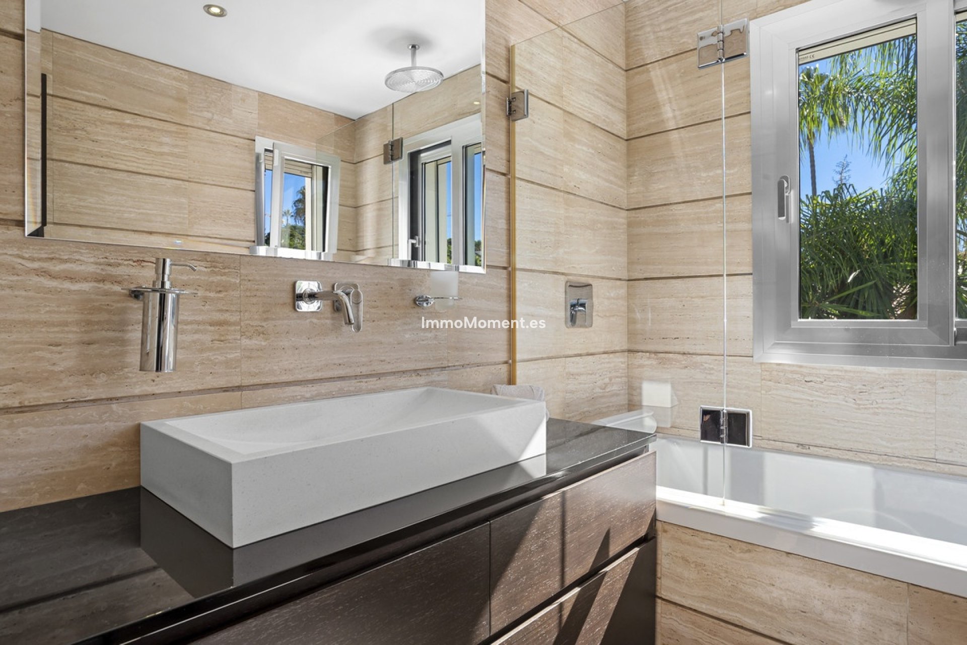 Resale - Detached villa - Marbella - Nueva Andalucía