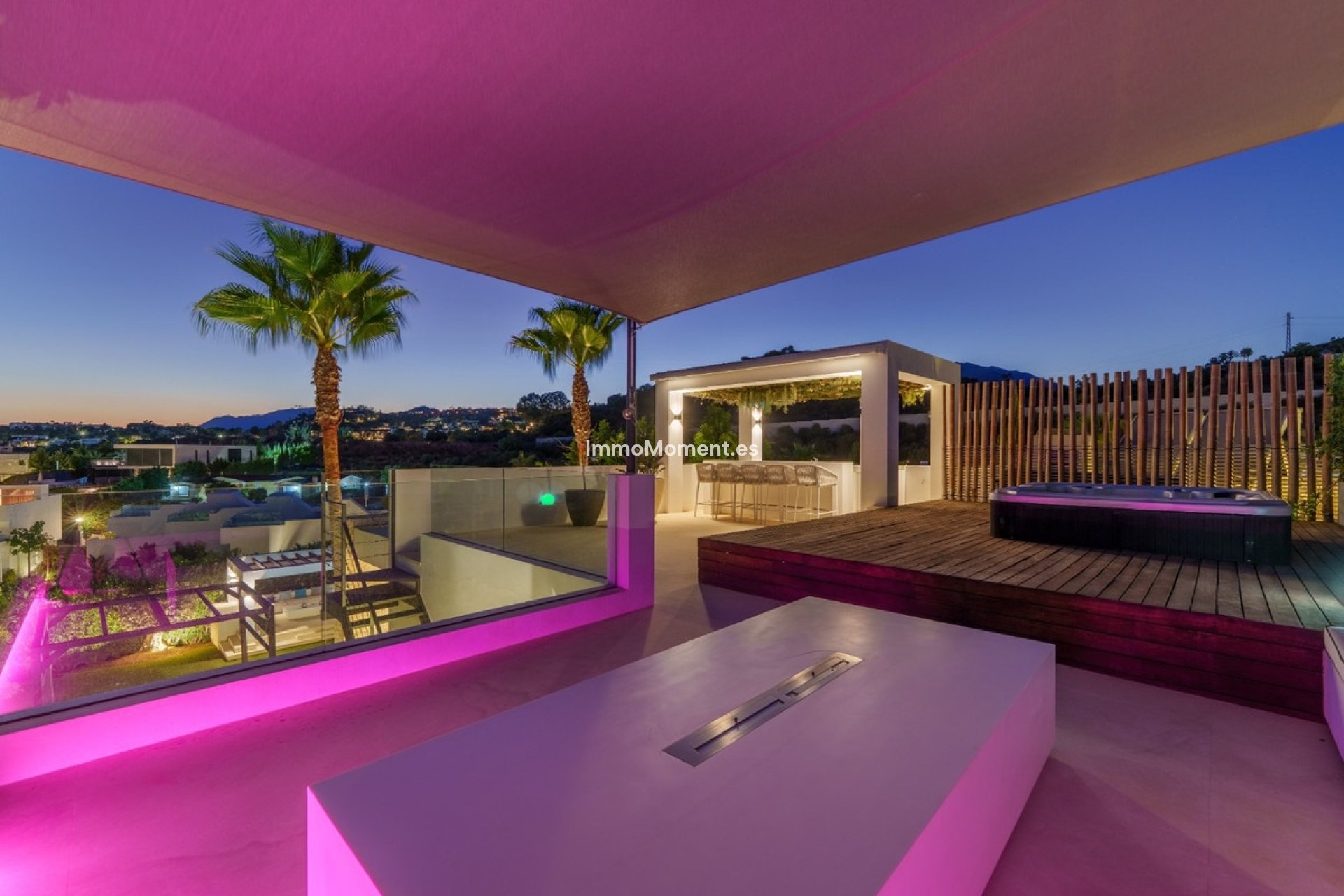 Resale - Detached villa - Marbella - Nueva Andalucía