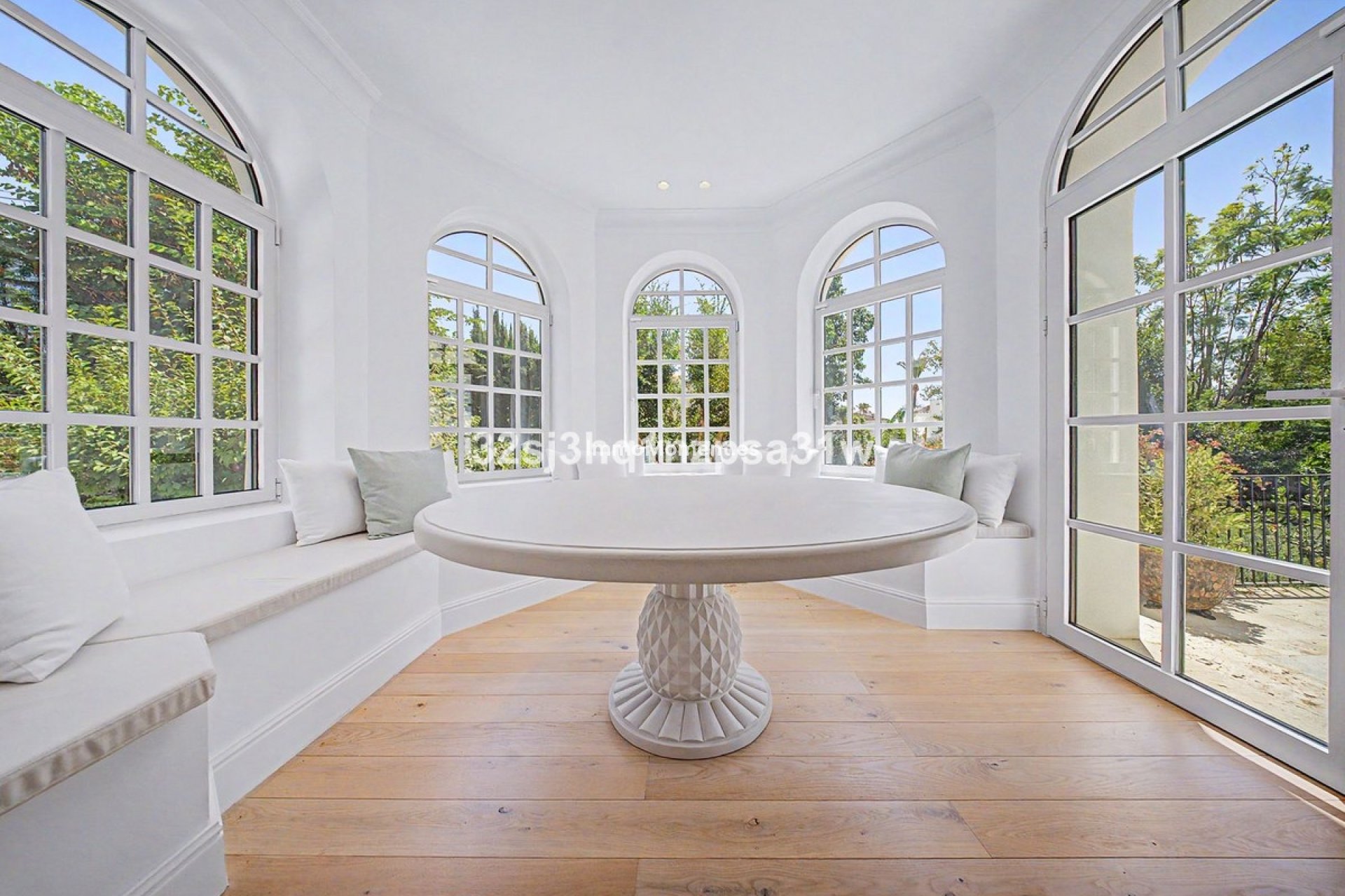 Resale - Detached villa - Marbella - Nueva Andalucía