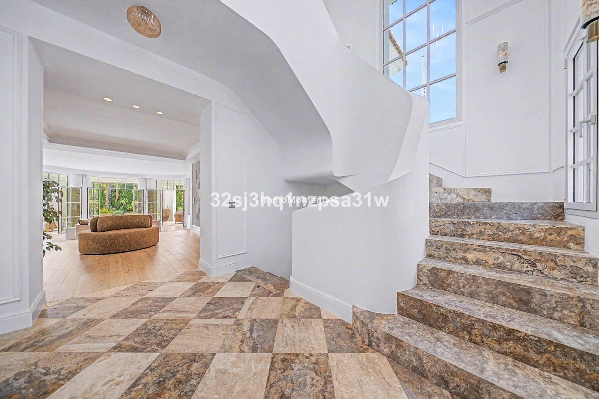 Resale - Detached villa - Marbella - Nueva Andalucía