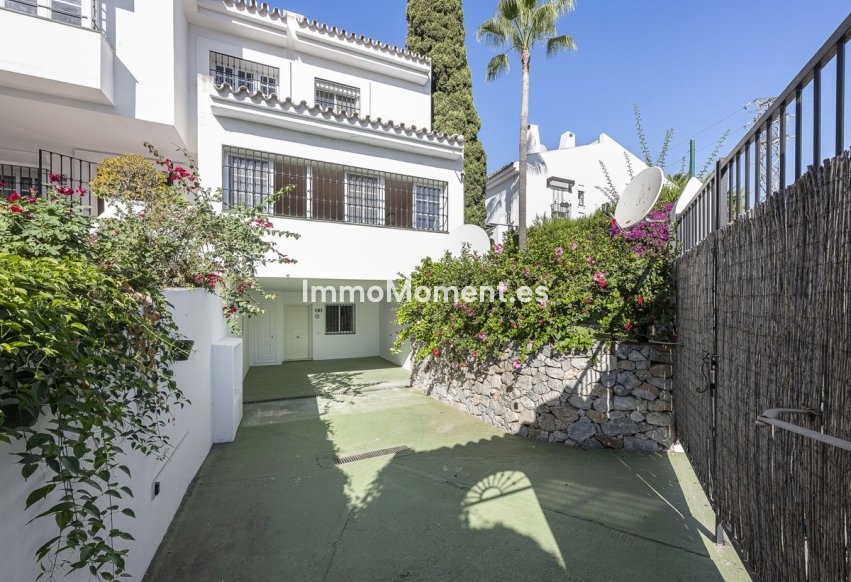 Resale - Detached villa - Marbella - Nueva Andalucía