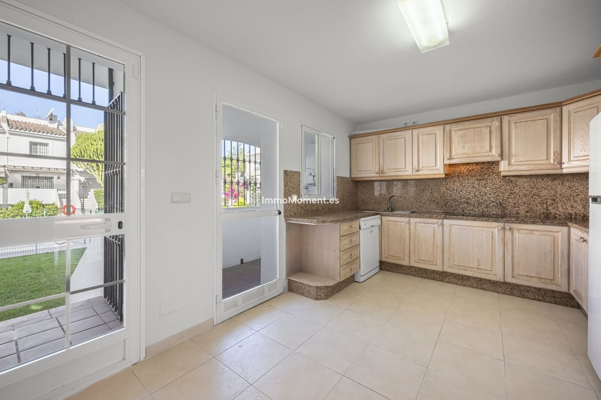 Resale - Detached villa - Marbella - Nueva Andalucía