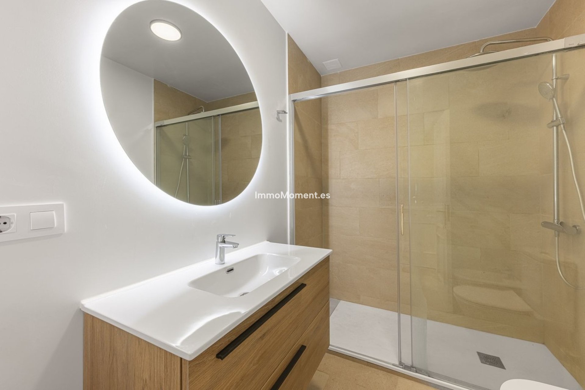 Resale - Detached villa - Marbella - Nueva Andalucía