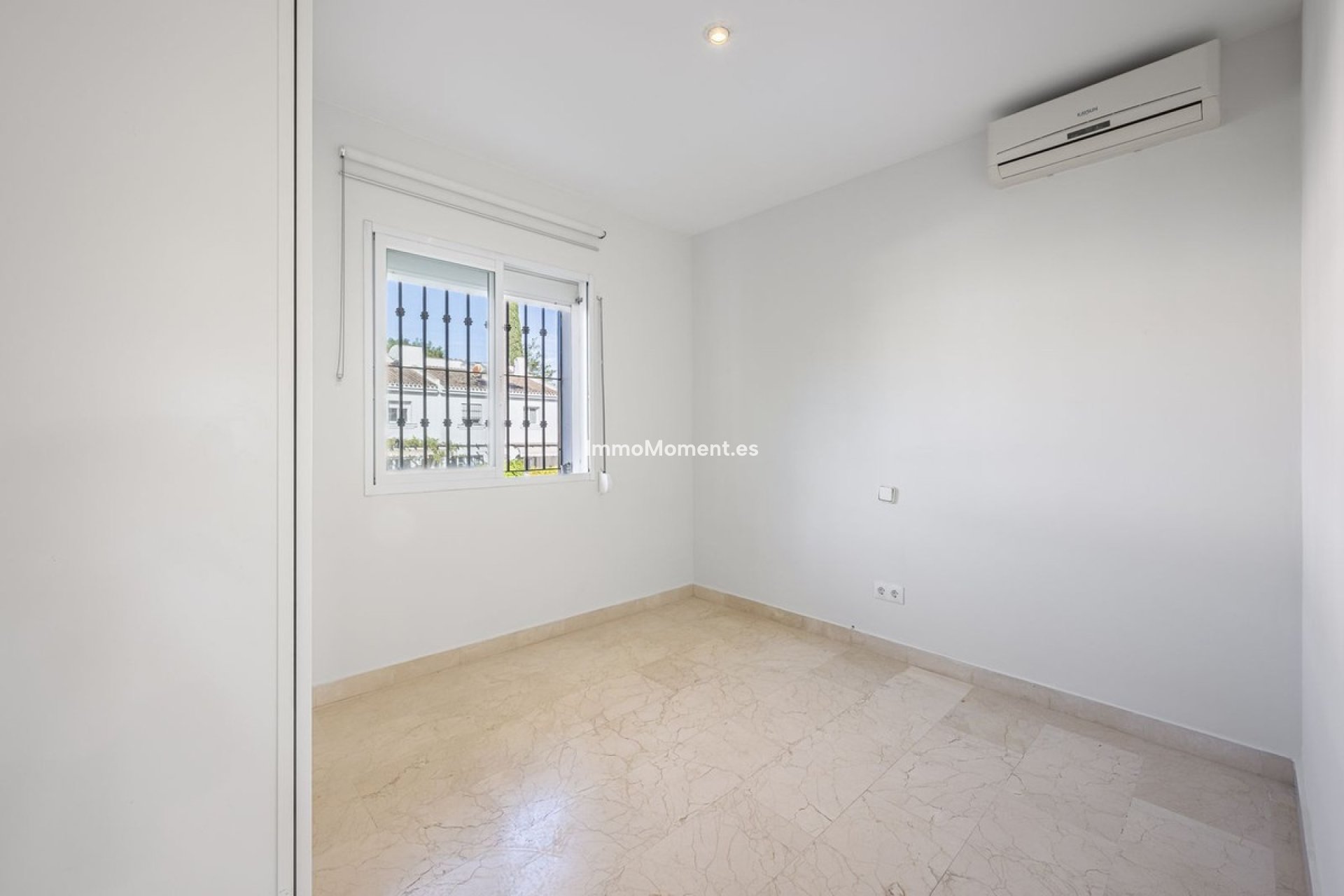 Resale - Detached villa - Marbella - Nueva Andalucía