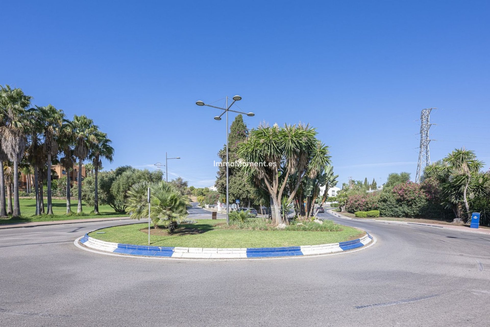 Resale - Detached villa - Marbella - Nueva Andalucía