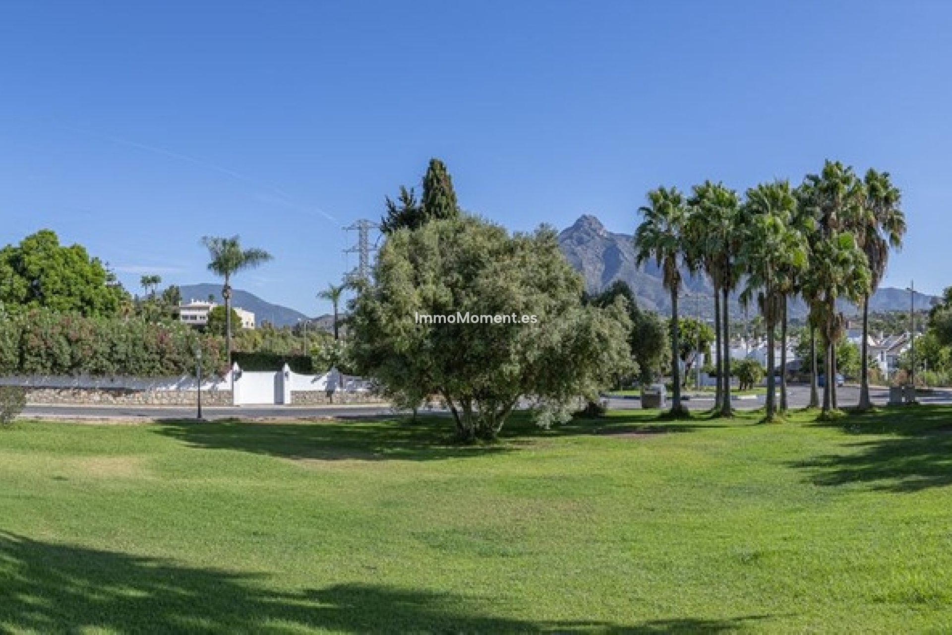 Resale - Detached villa - Marbella - Nueva Andalucía