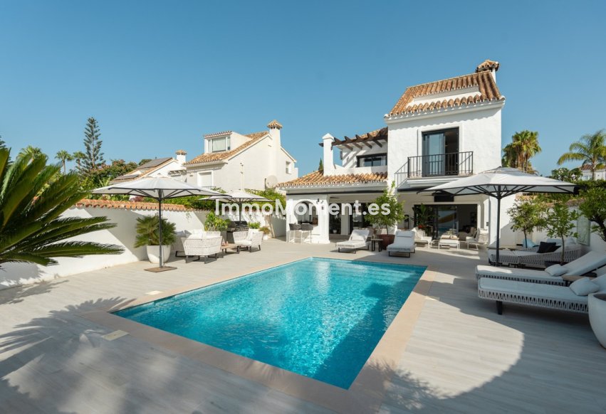 Resale - Detached villa - Marbella - Nueva Andalucía