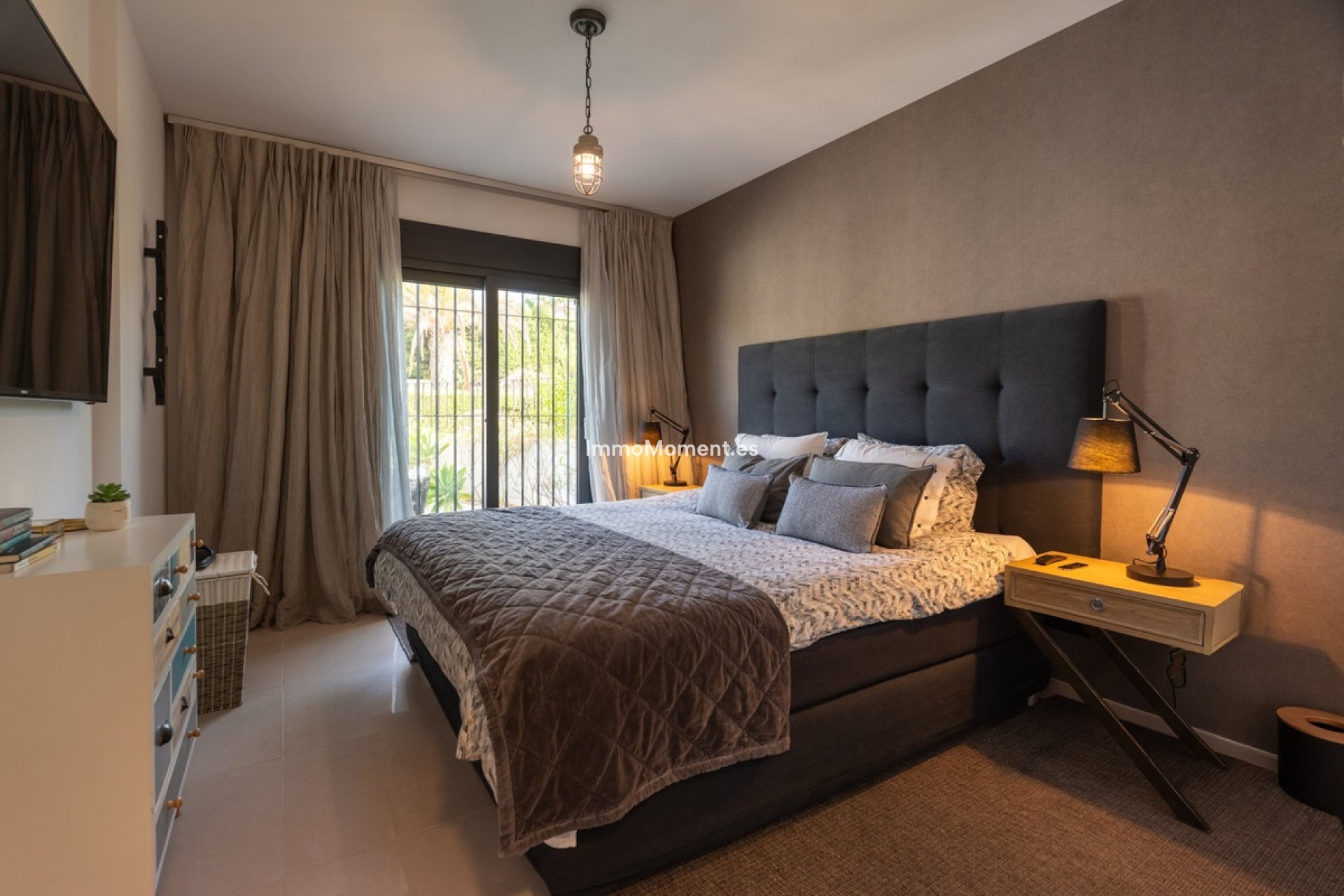 Resale - Detached villa - Marbella - Nueva Andalucía
