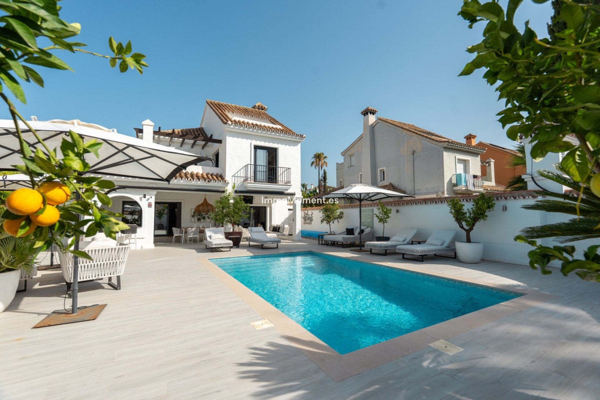 Resale - Detached villa - Marbella - Nueva Andalucía