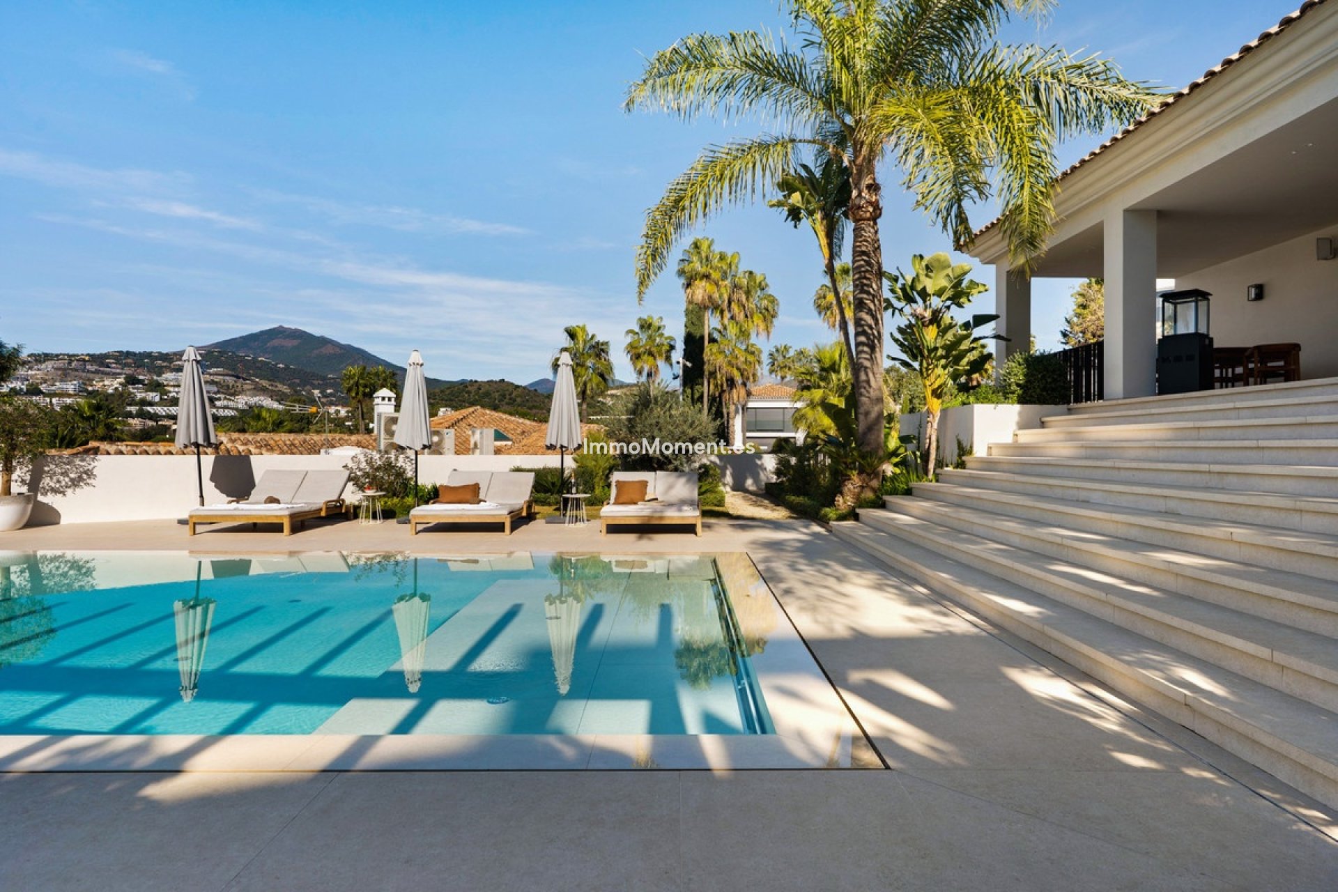Resale - Detached villa - Marbella - Nueva Andalucía