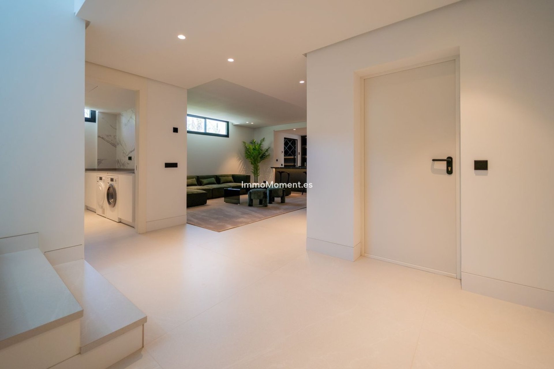 Resale - Detached villa - Marbella - Nueva Andalucía