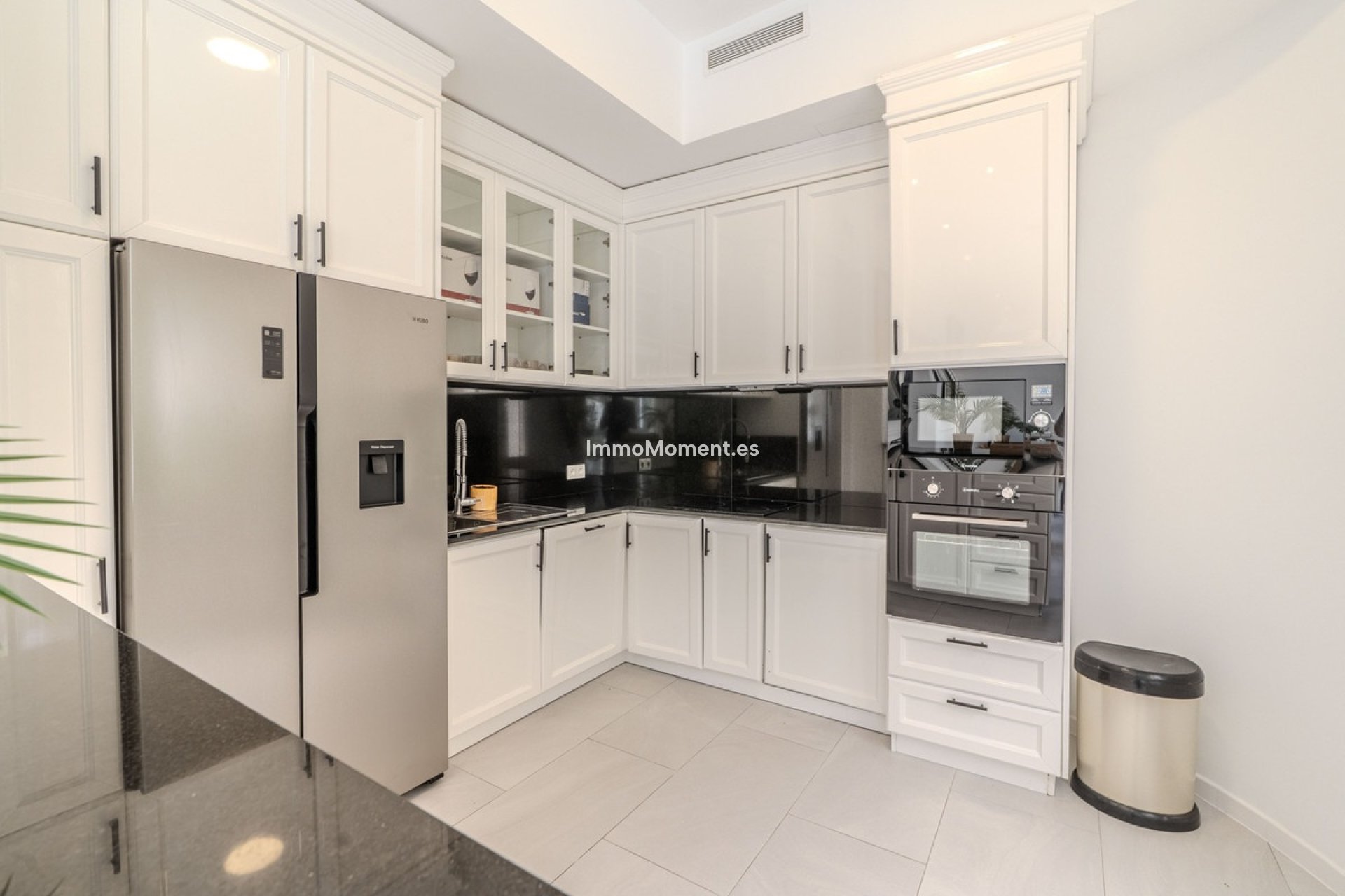 Resale - Detached villa - Marbella - Nueva Andalucía